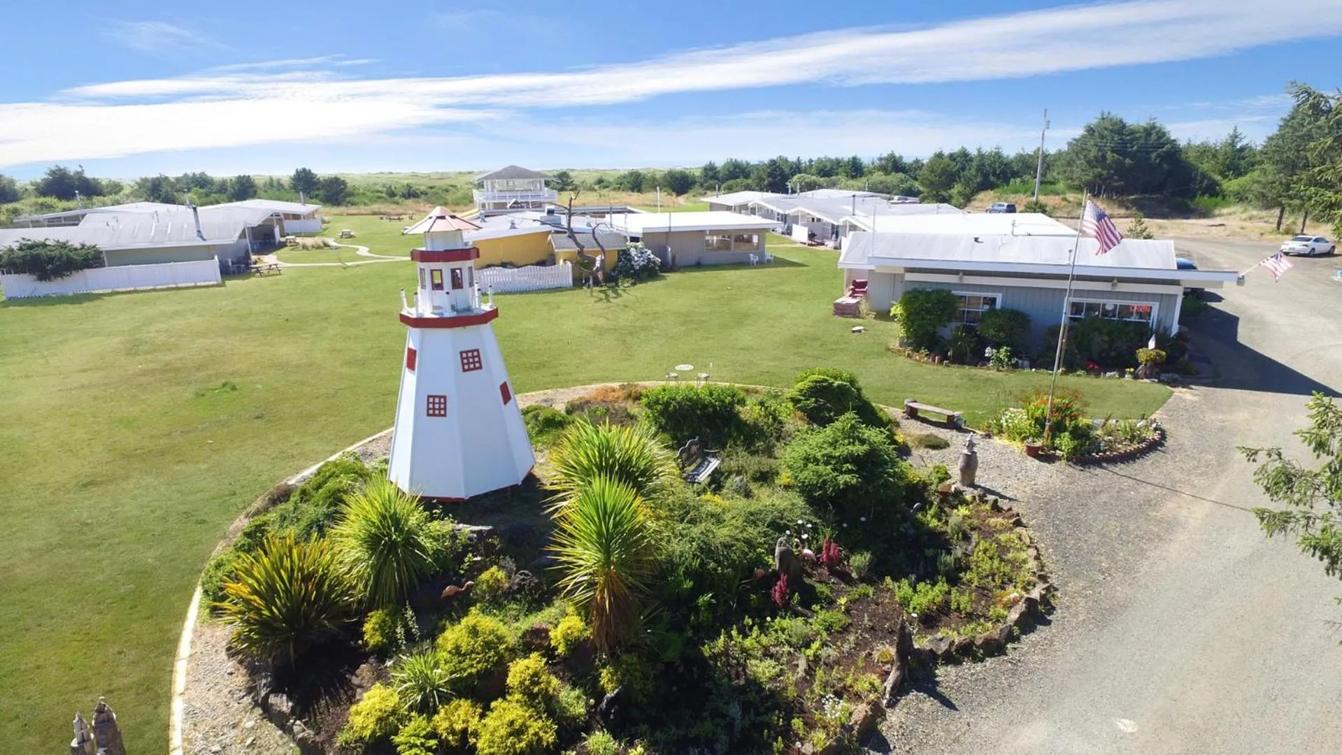 Property building in Beachwood Condos & Resort