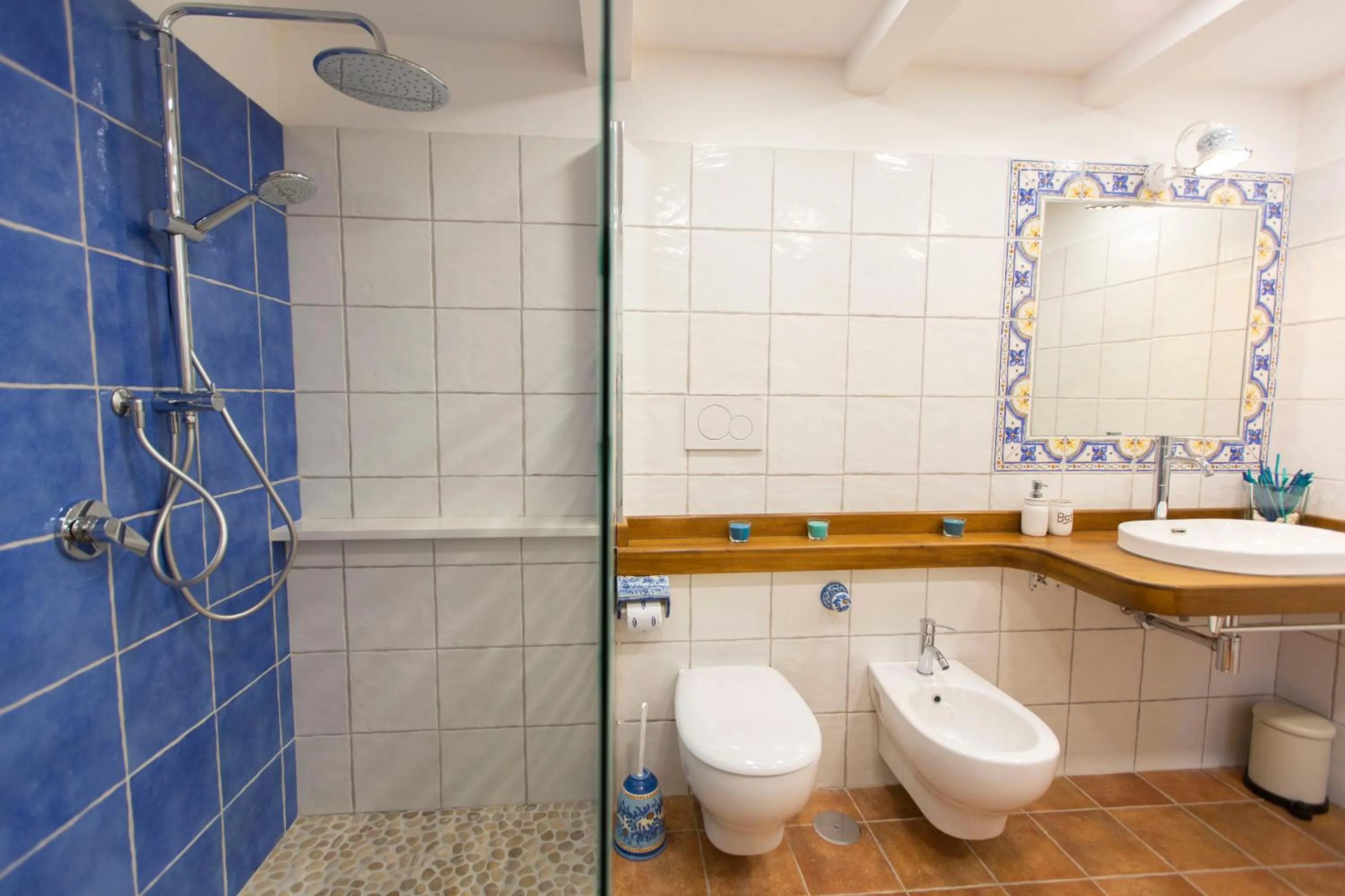 Toilet in Raito Home costa d'Amalfi