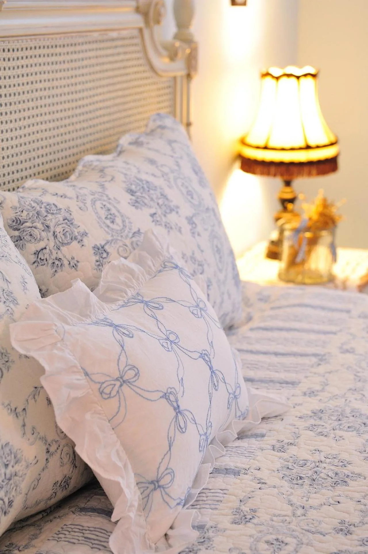 Bed in Fazhana Village B&B