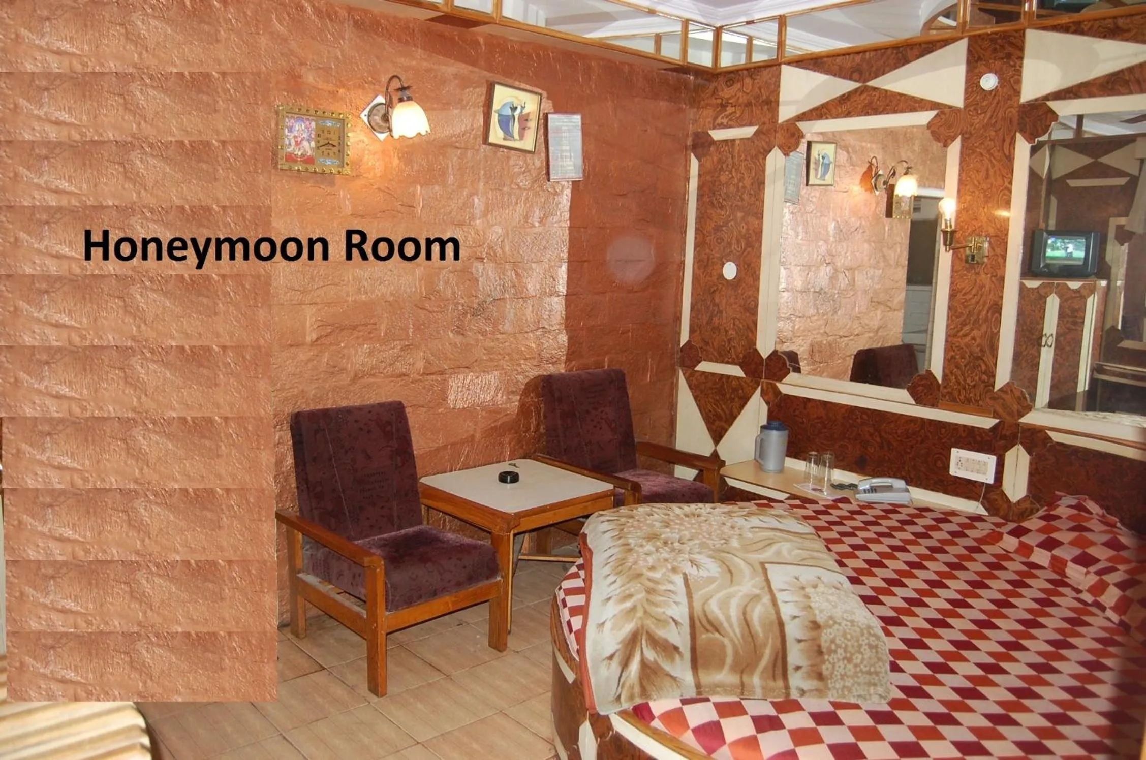 Photo of the whole room in Hotel Gulmarg Regency