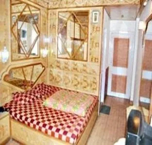 Photo of the whole room, Bed in Hotel Gulmarg Regency