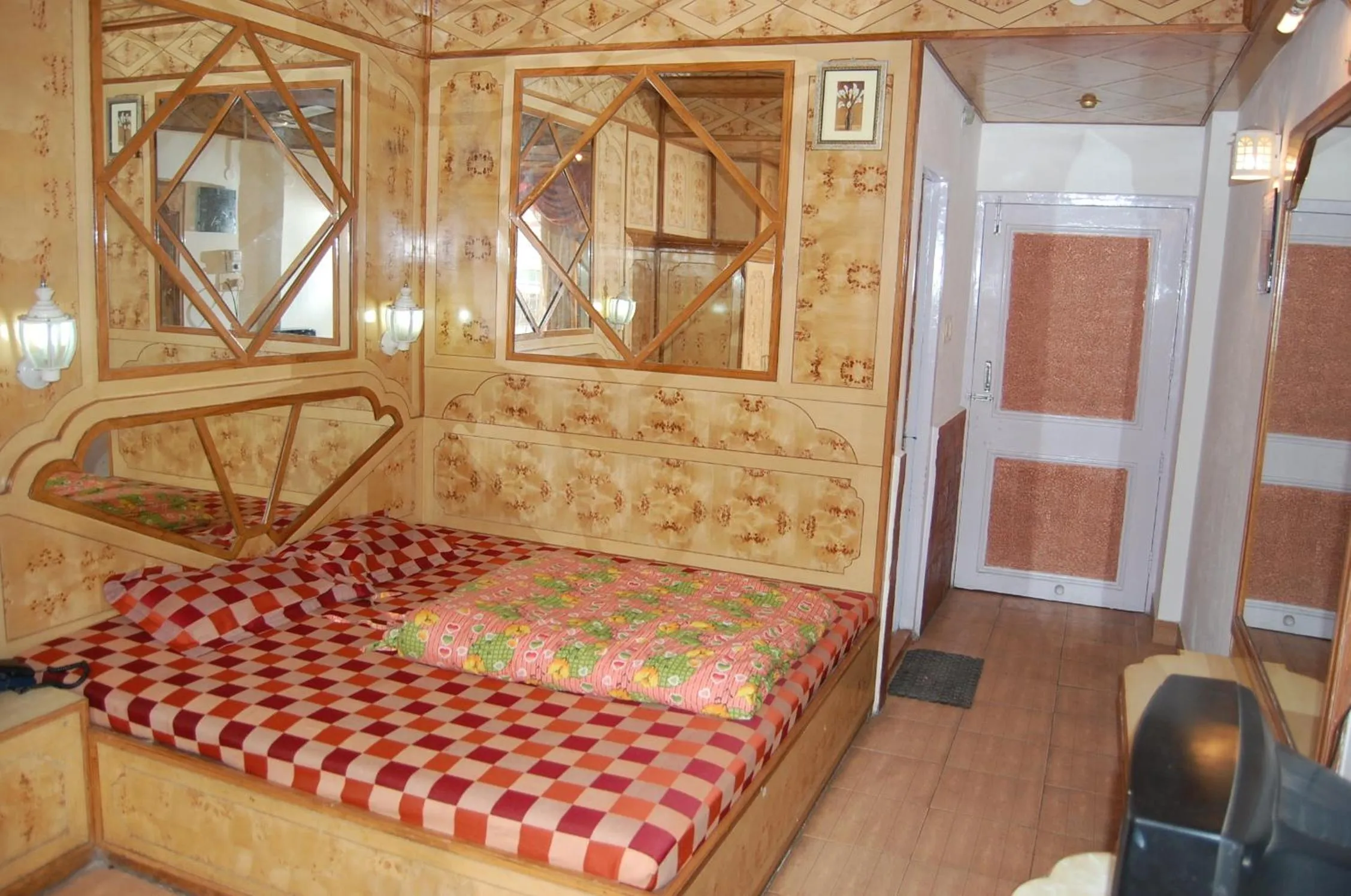 Photo of the whole room, Bed in Hotel Gulmarg Regency