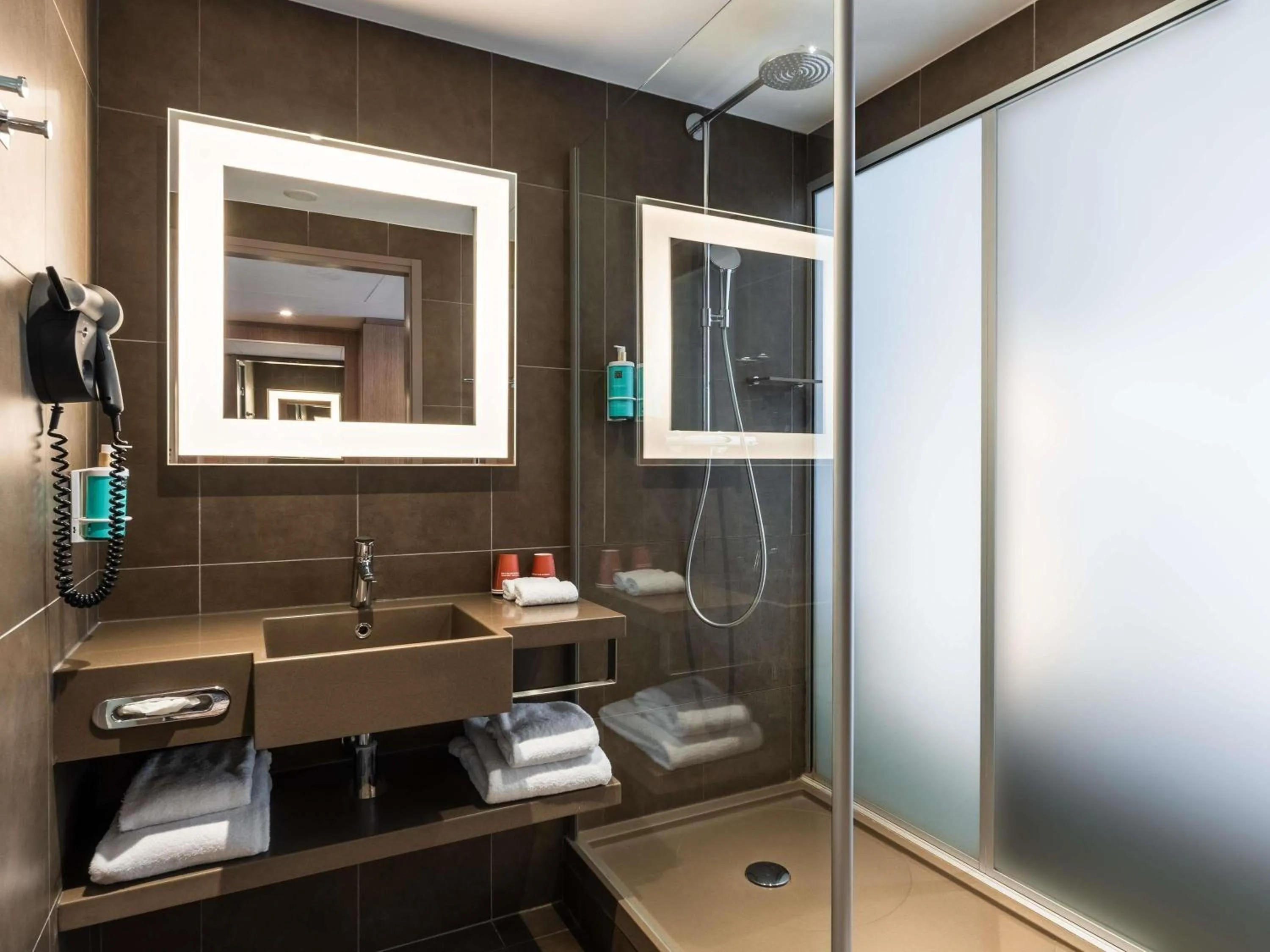 Bedroom in Novotel Paris Gare De Lyon