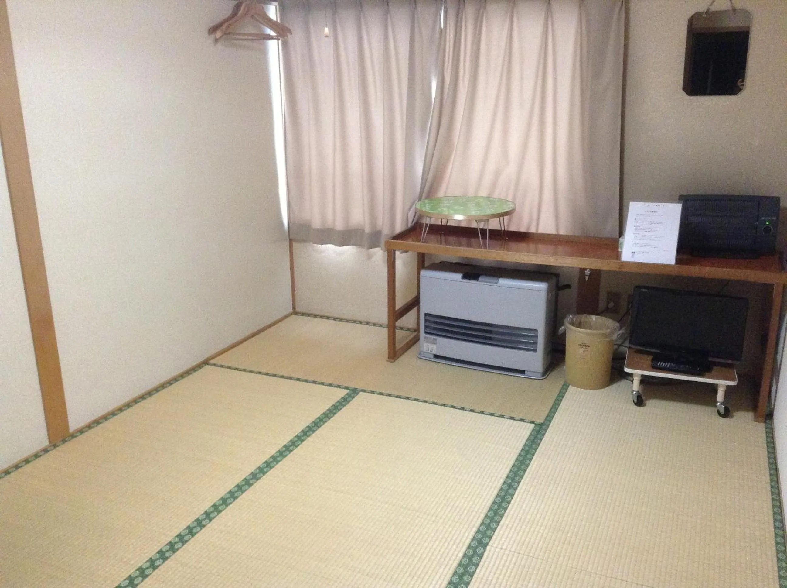 Photo of the whole room in Furano Minshuku Akiba