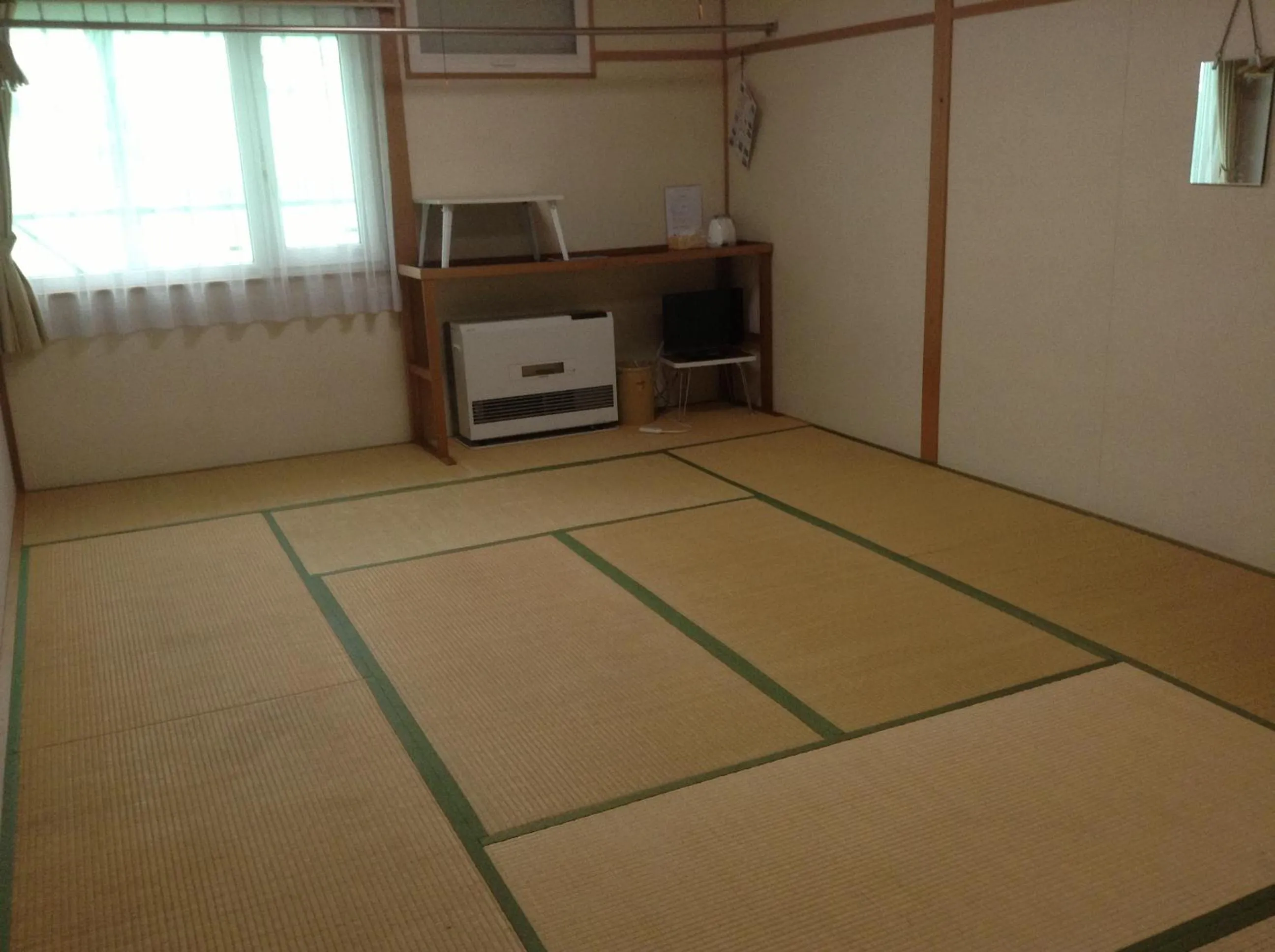 Photo of the whole room in Furano Minshuku Akiba