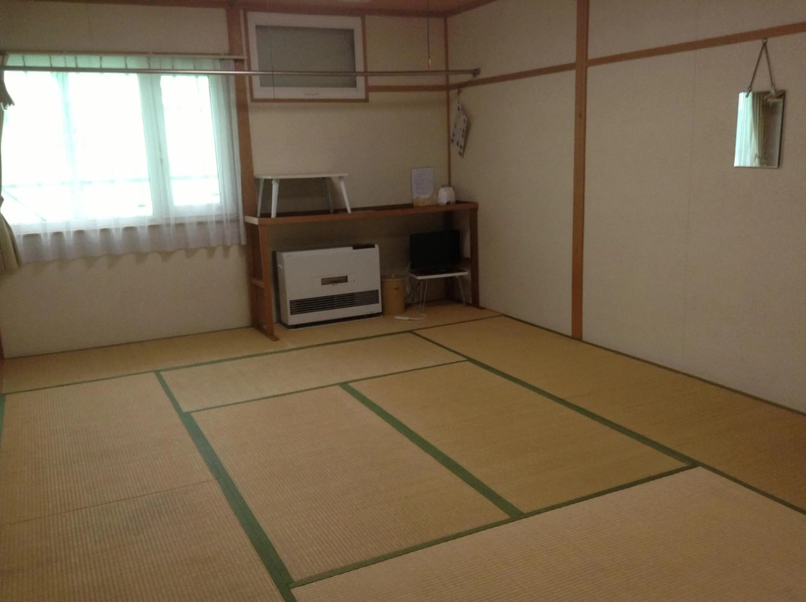 Photo of the whole room in Furano Minshuku Akiba