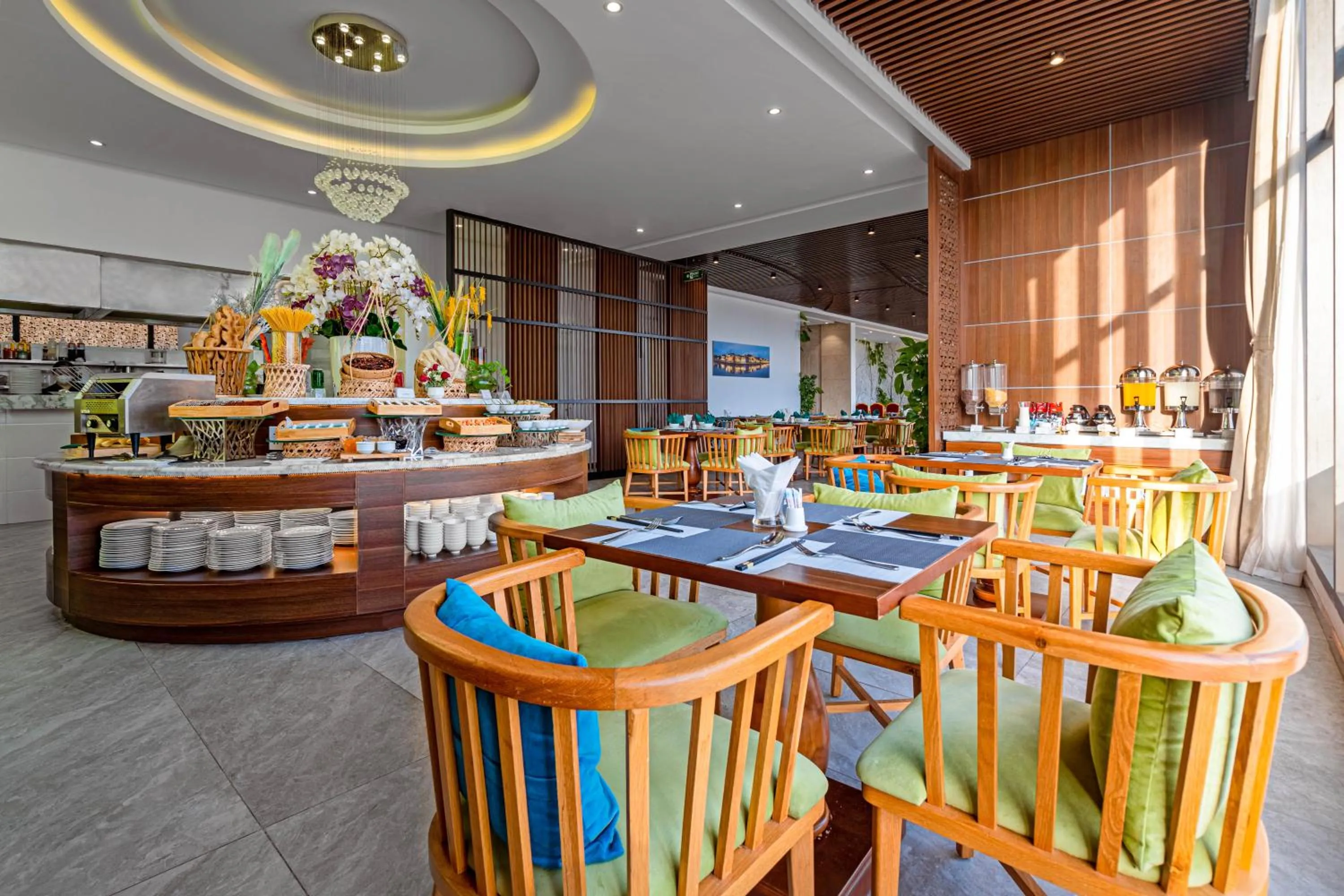 Restaurant/places to eat in G8 Luxury Hotel and Spa Da Nang