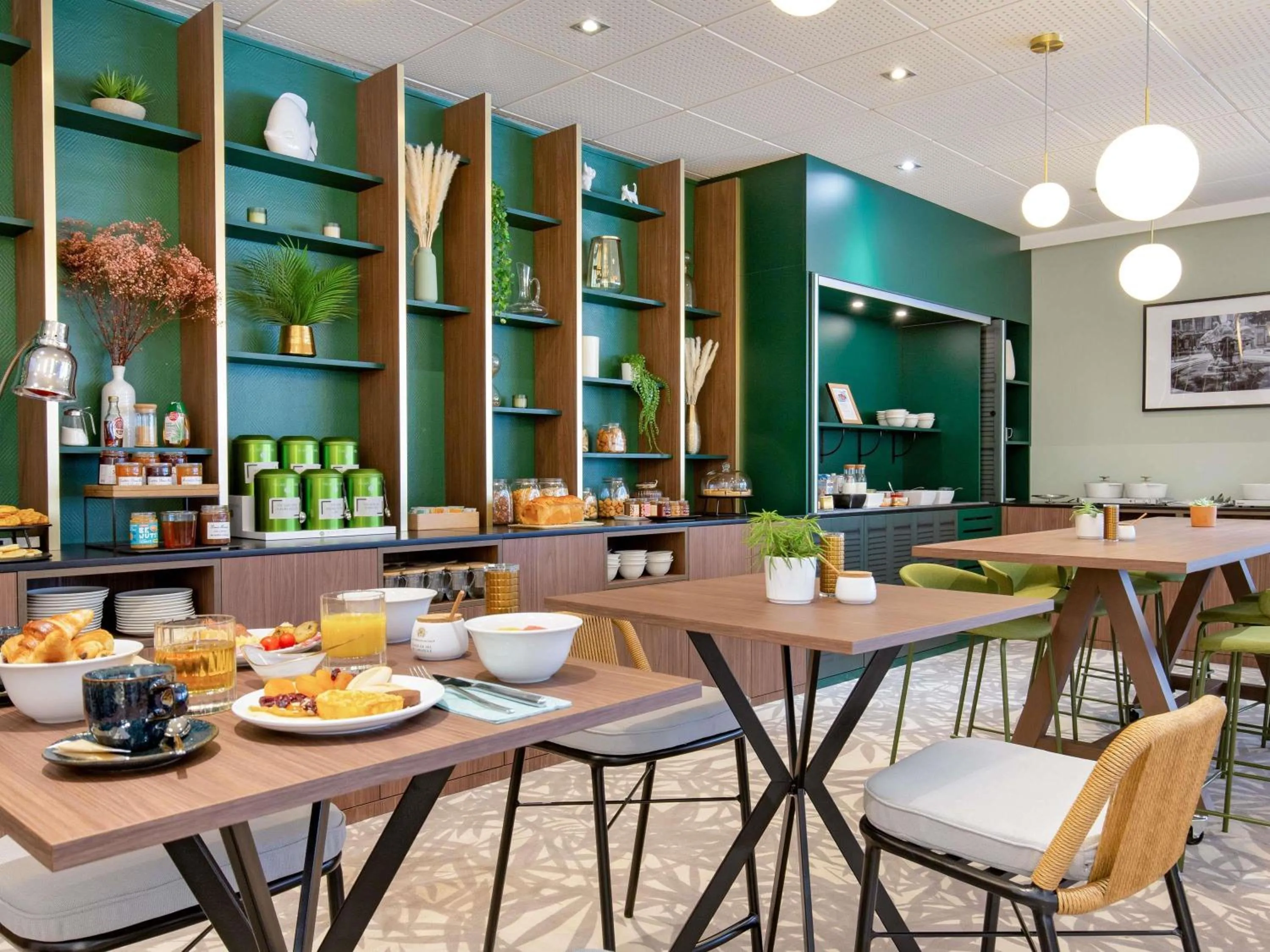 Breakfast in Mercure Aix en Provence Beaumanoir