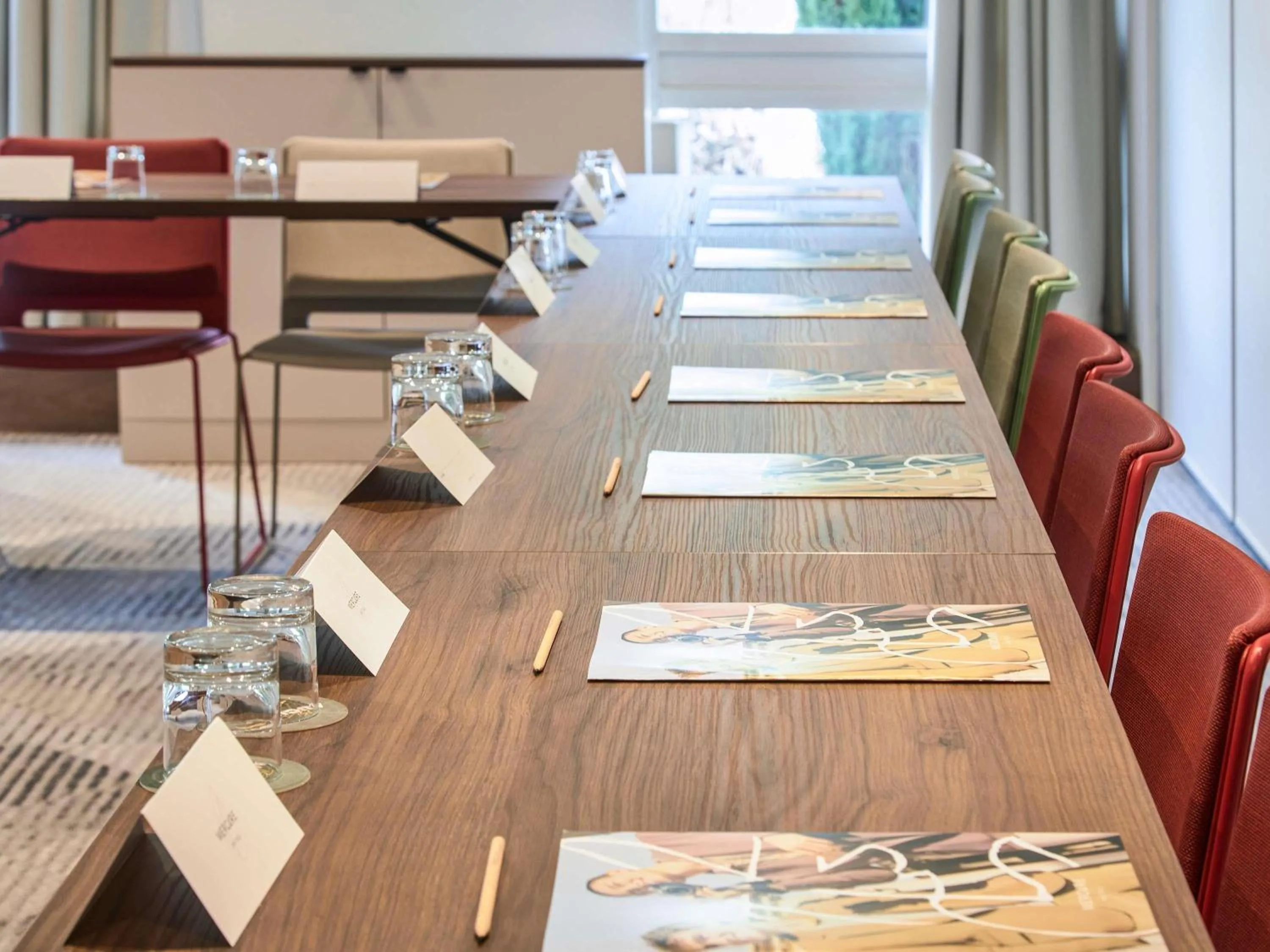 Meeting/conference room in Mercure Aix en Provence Beaumanoir