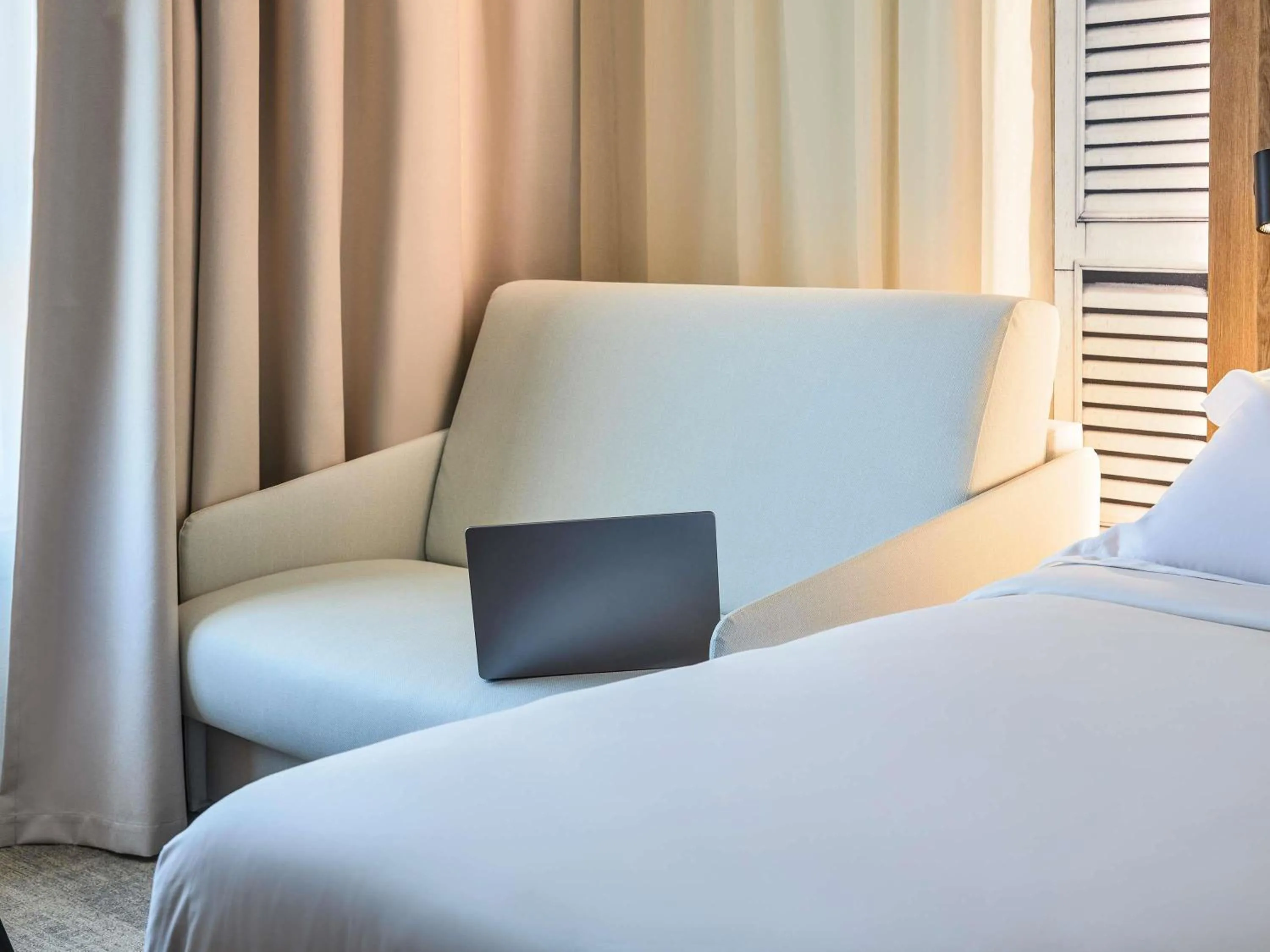 Bedroom, Bed in Mercure Aix en Provence Beaumanoir