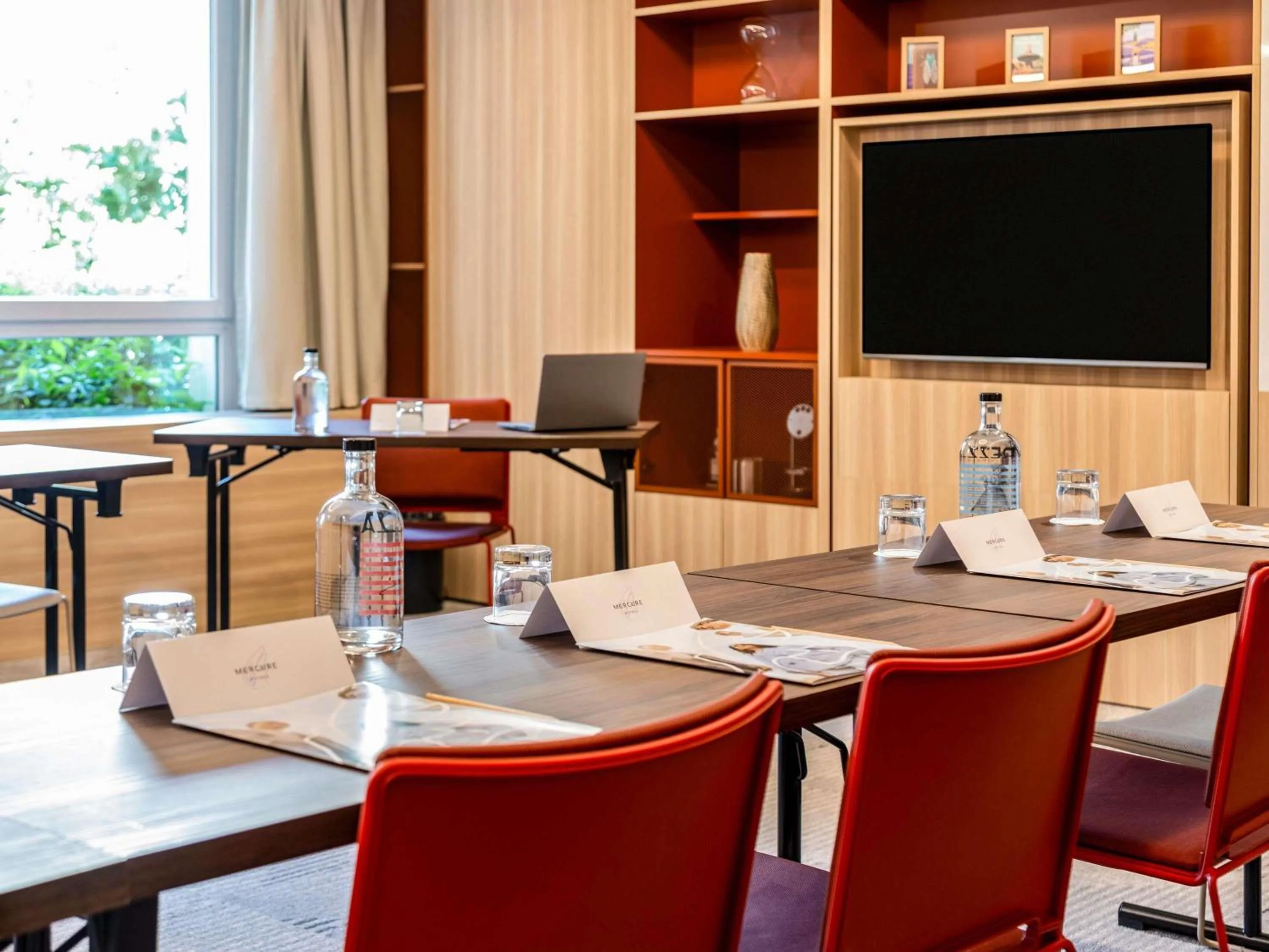 Meeting/conference room in Mercure Aix en Provence Beaumanoir