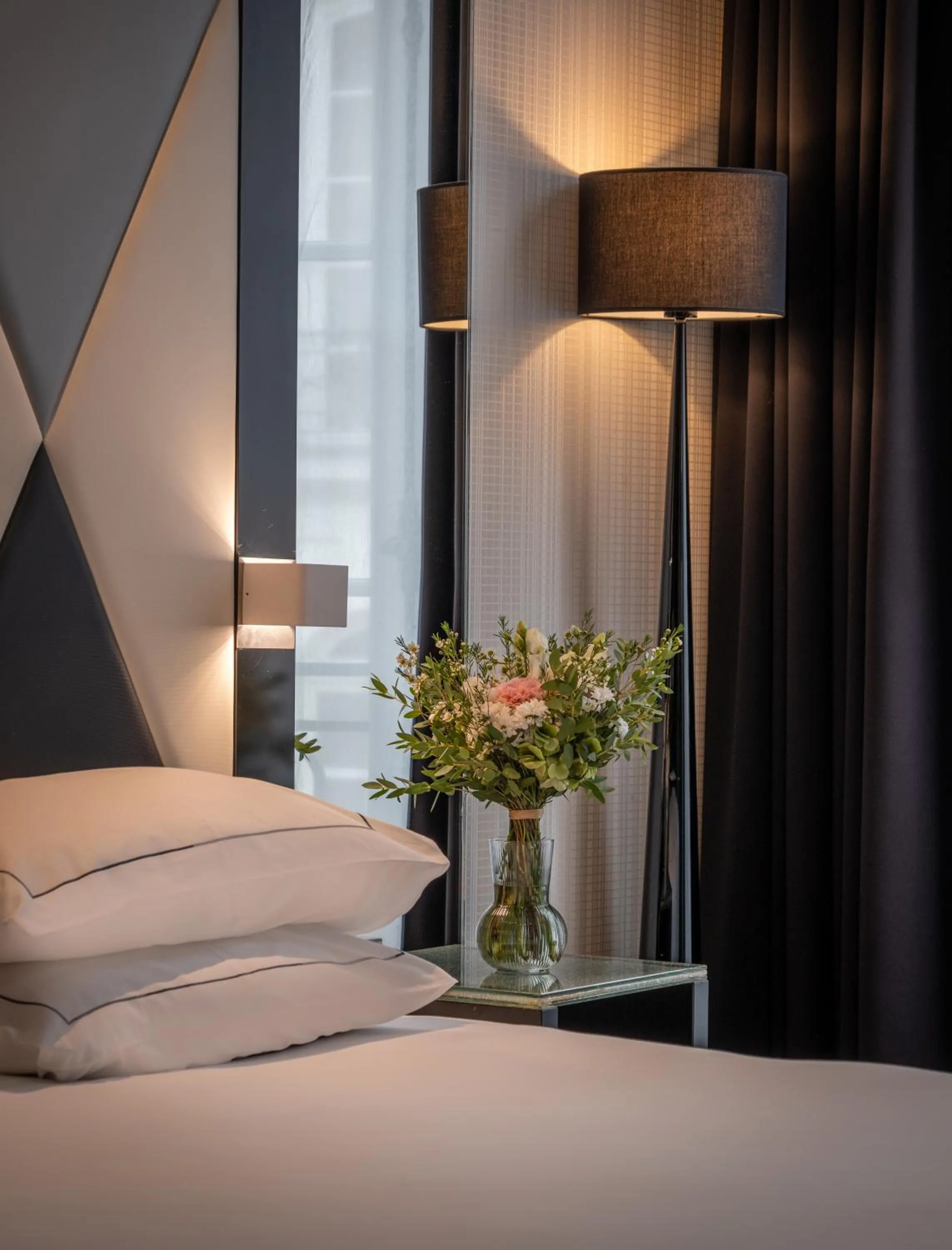 Bedroom, Bed in L'Empire Paris - Louvre