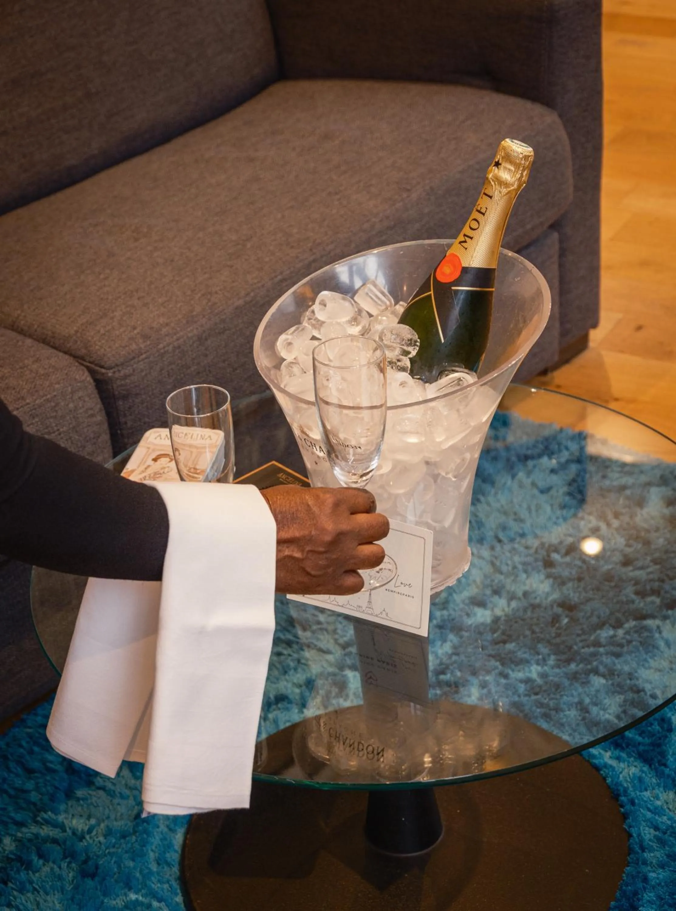 Bedroom in L'Empire Paris - Louvre