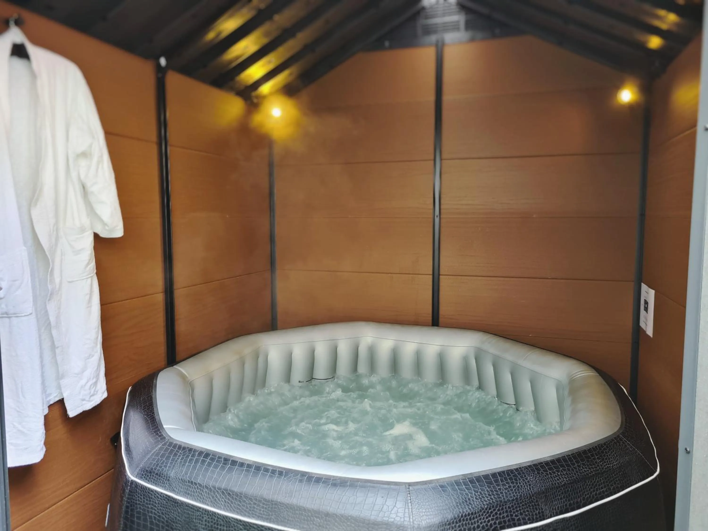 Spa and wellness centre/facilities in L'Empire Paris - Louvre