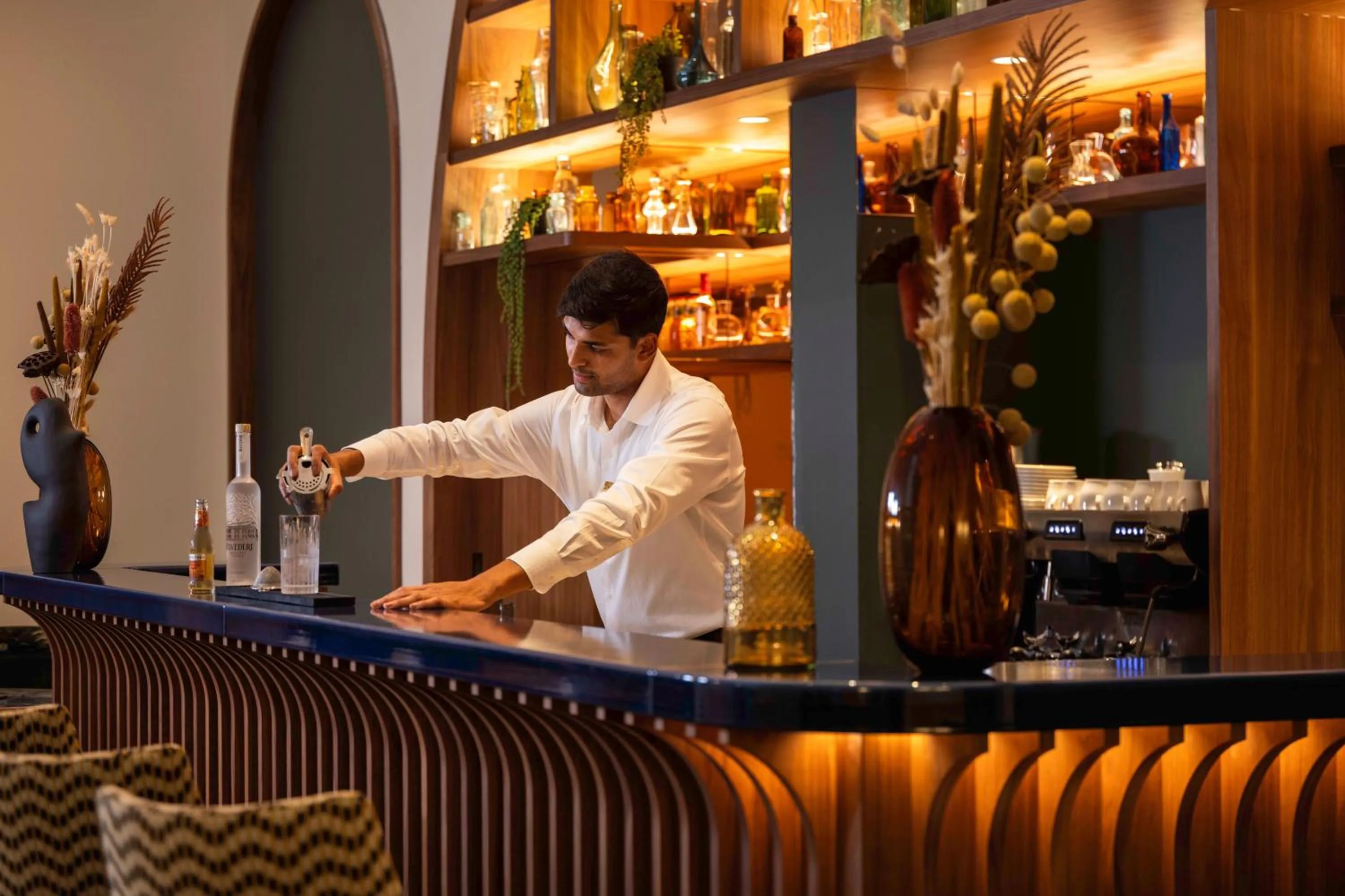 Lounge or bar in Hotel Grand Coeur Latin