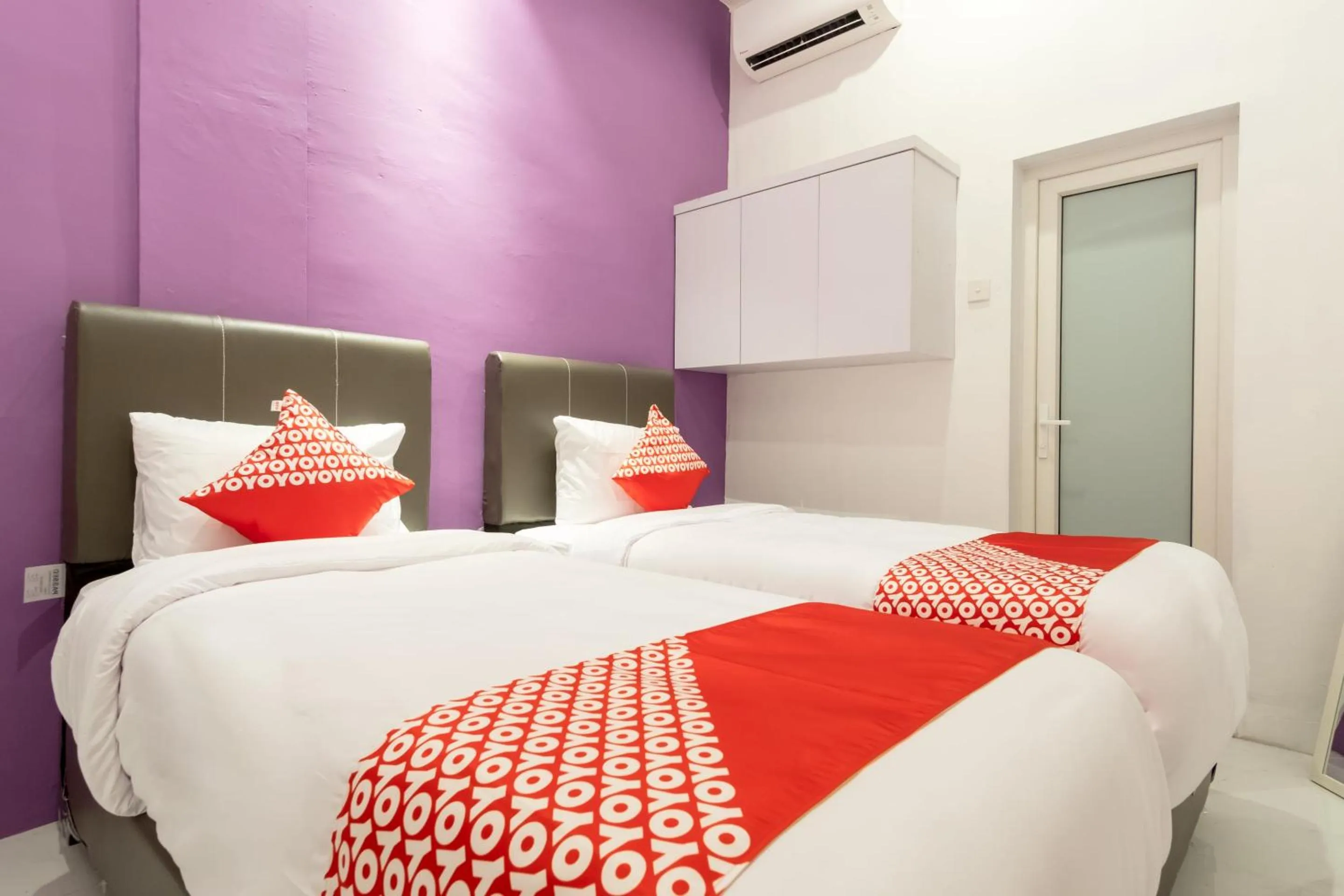 Bedroom, Bed in Hotel O Royal Guest House