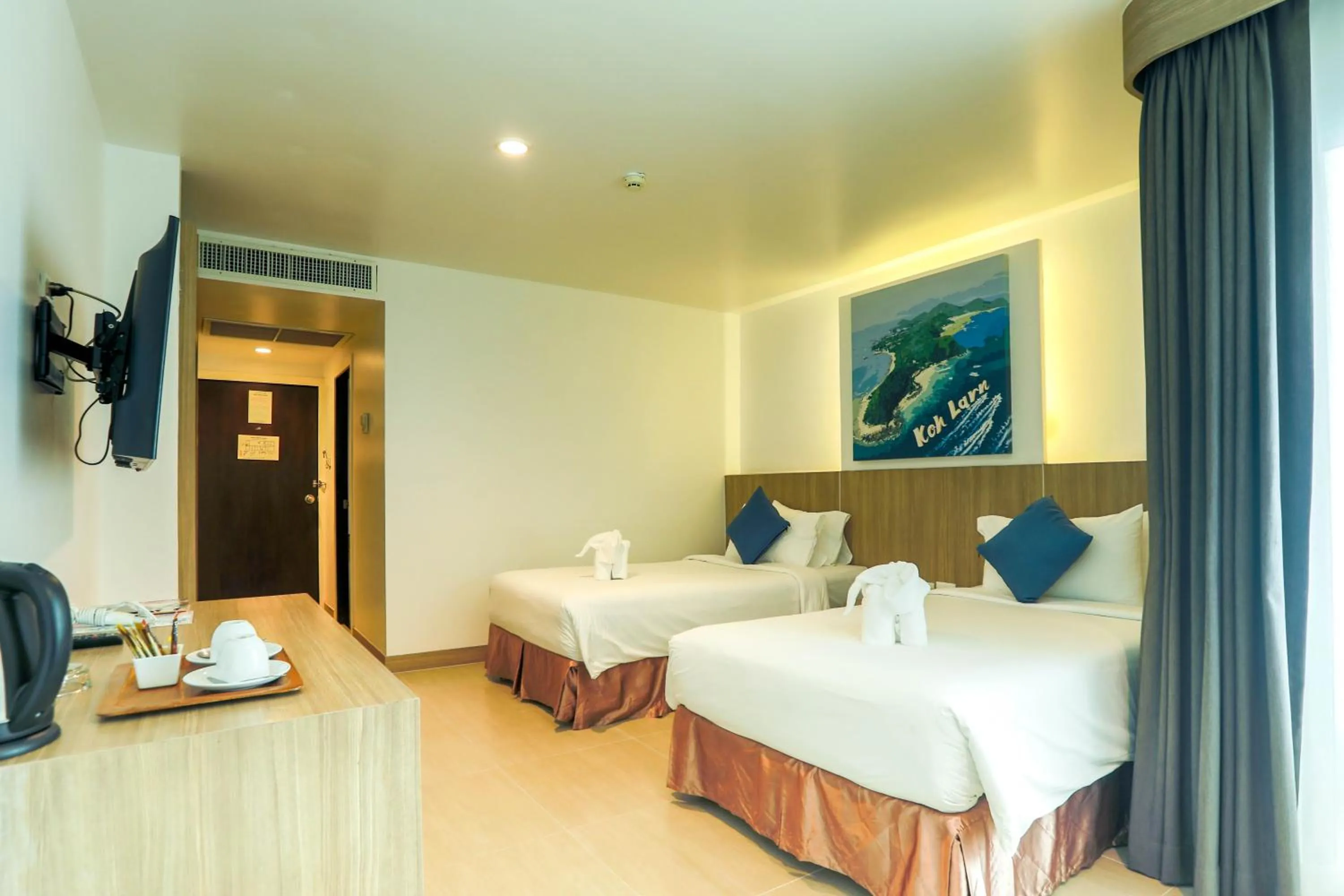 Bed in Flipper House Hotel - SHA Extra Plus