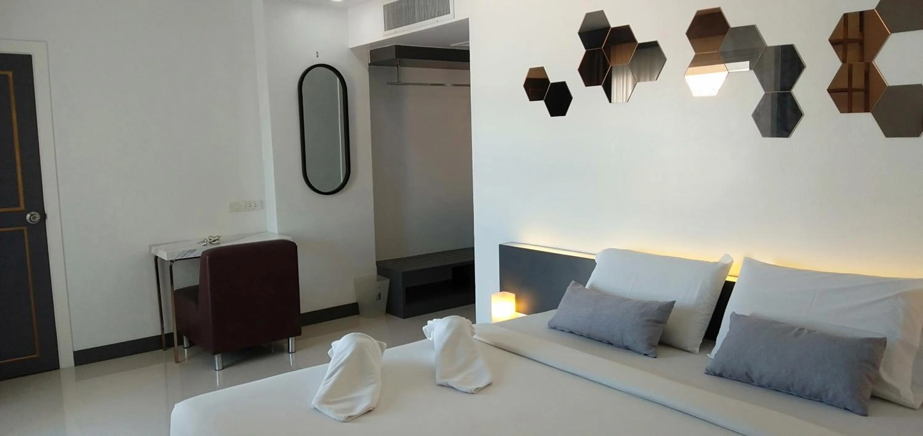 Bed in Flipper House Hotel - SHA Extra Plus