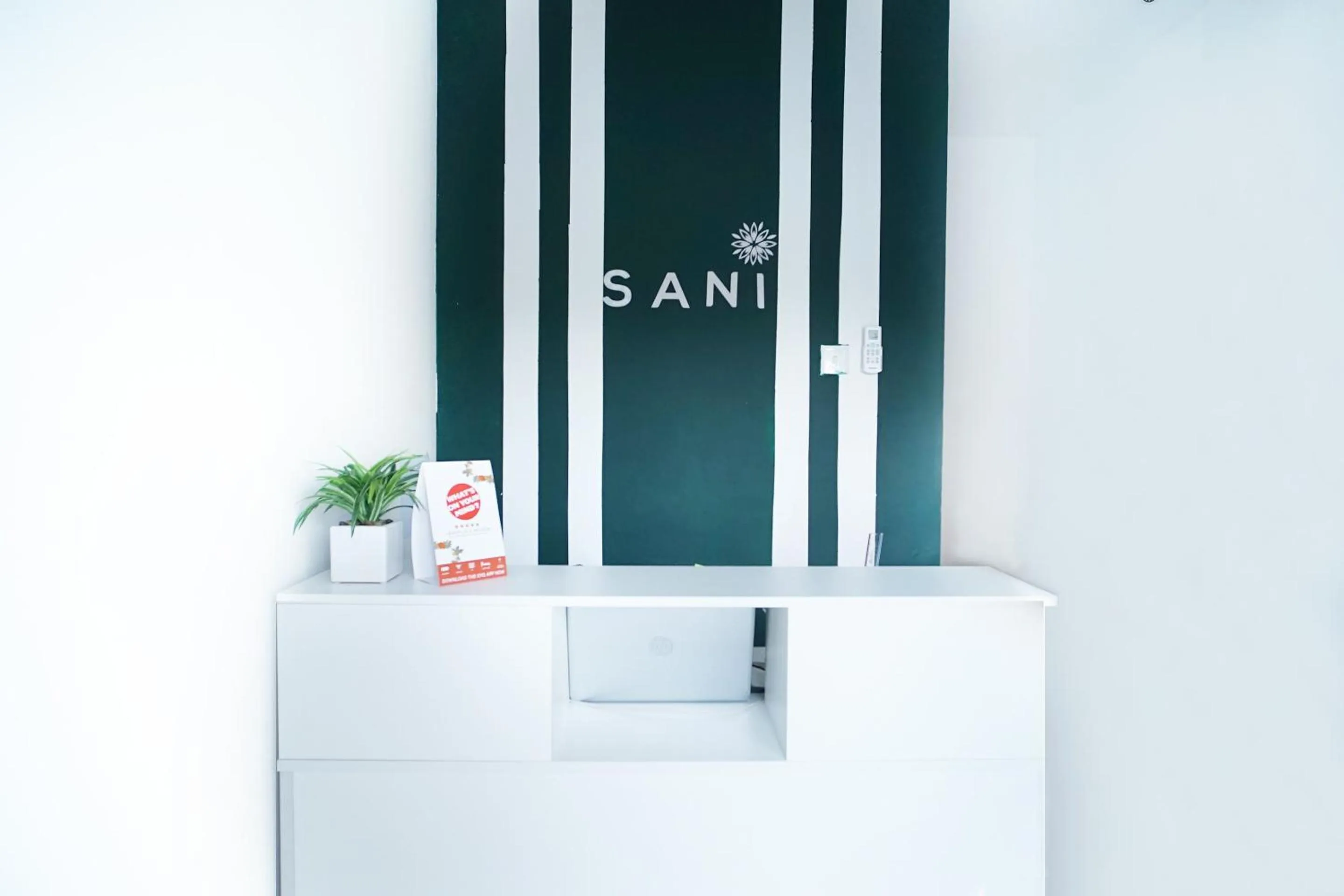 Lobby or reception in RedDoorz At Sani Guest House Balikpapan