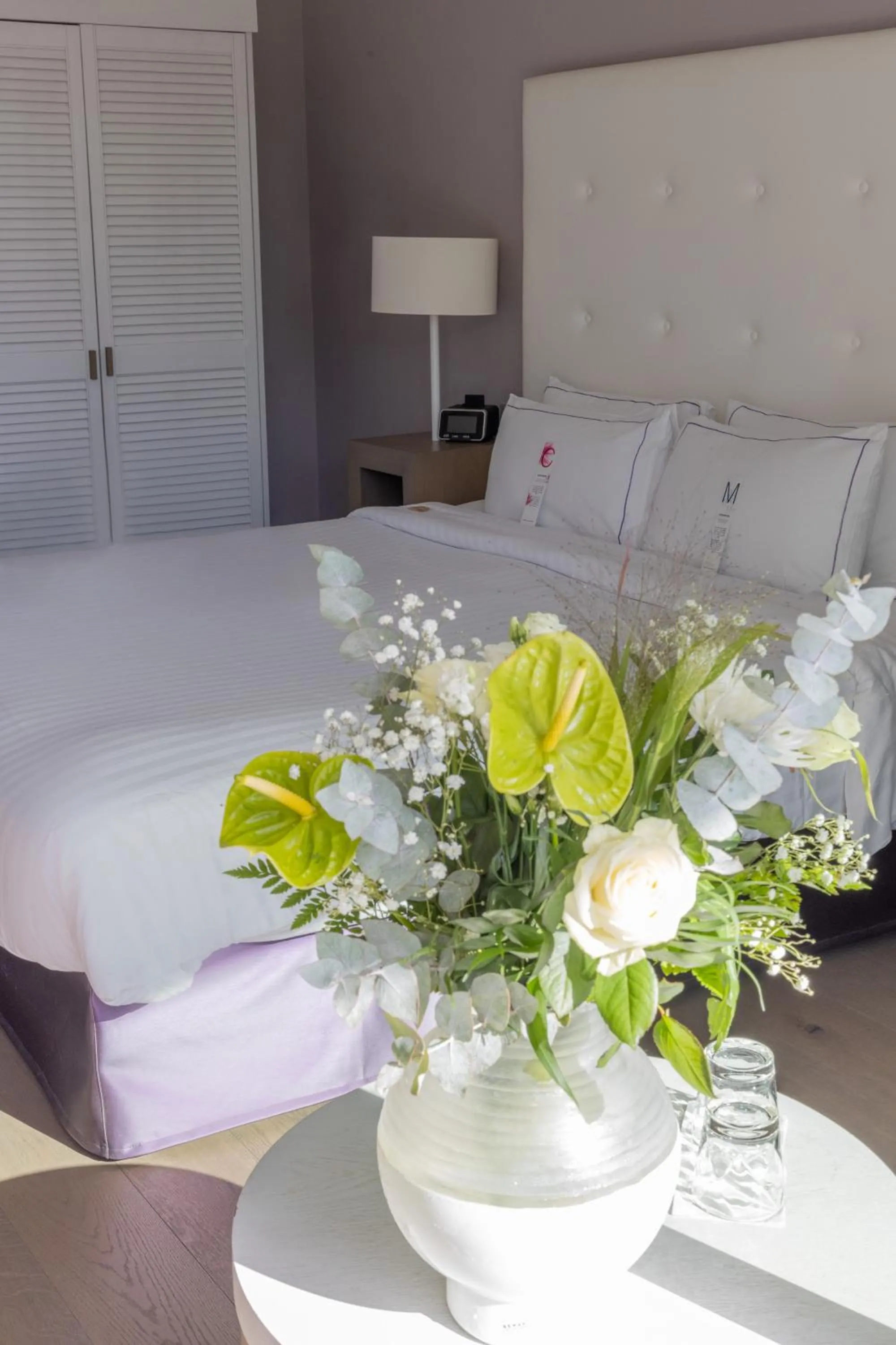 Bed in Hôtel Château des Tourelles - Relais Thalasso & Spa