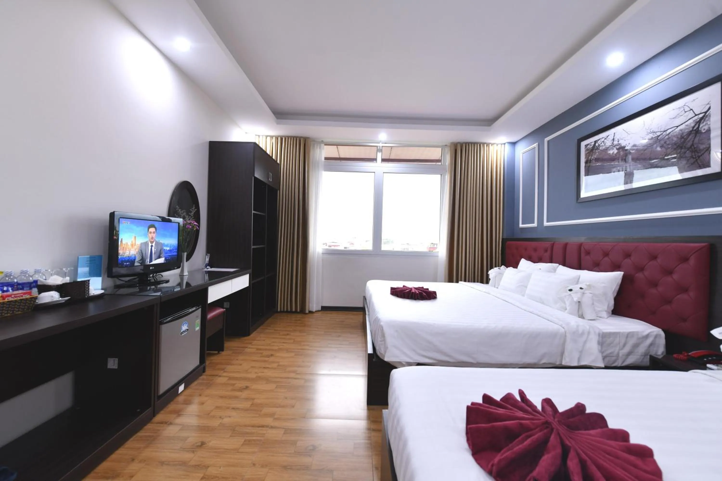 Bed in Hanoi Elpis Grand Hotel