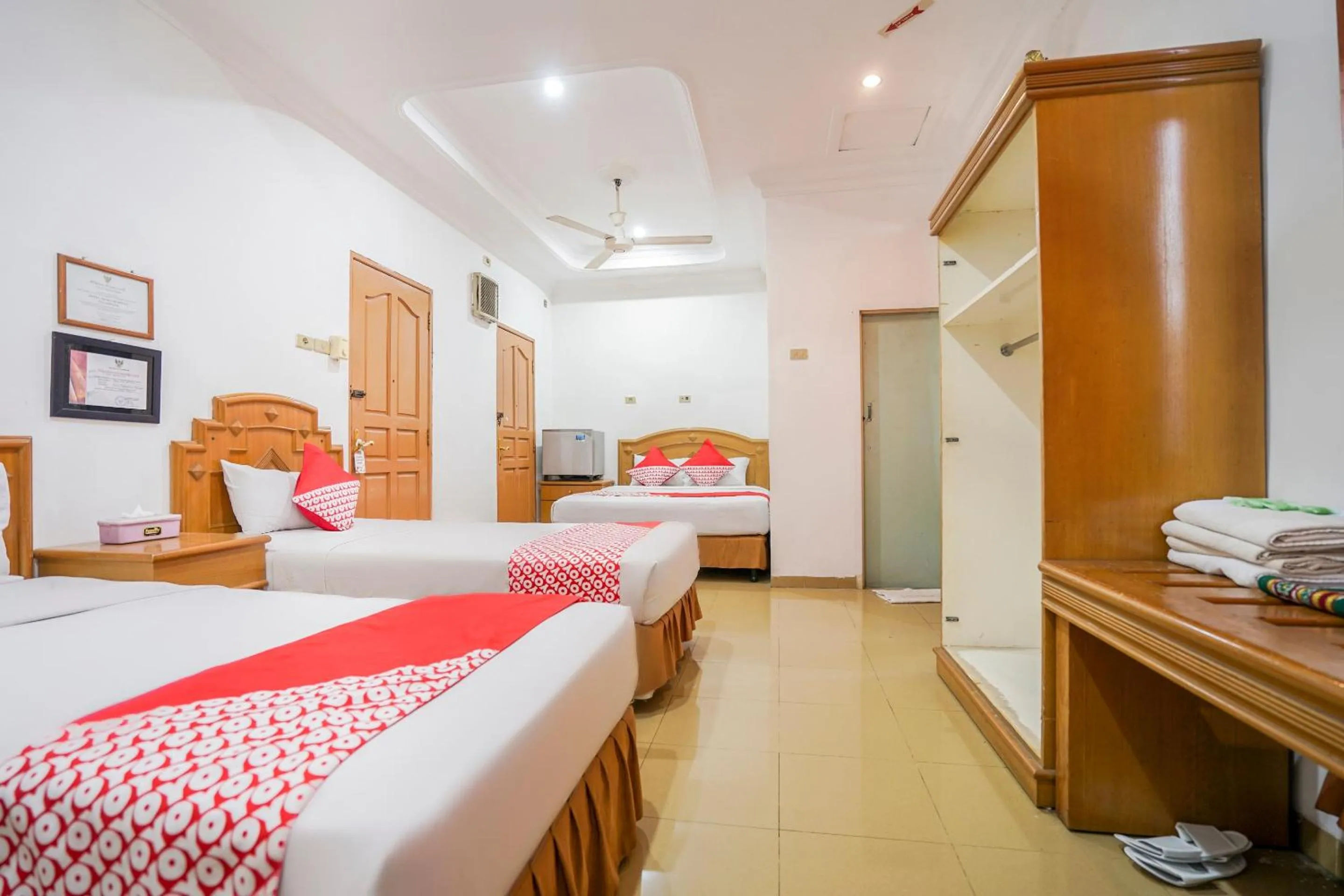 Bedroom in SUPER OYO 1173 Hotel Shofa Marwah