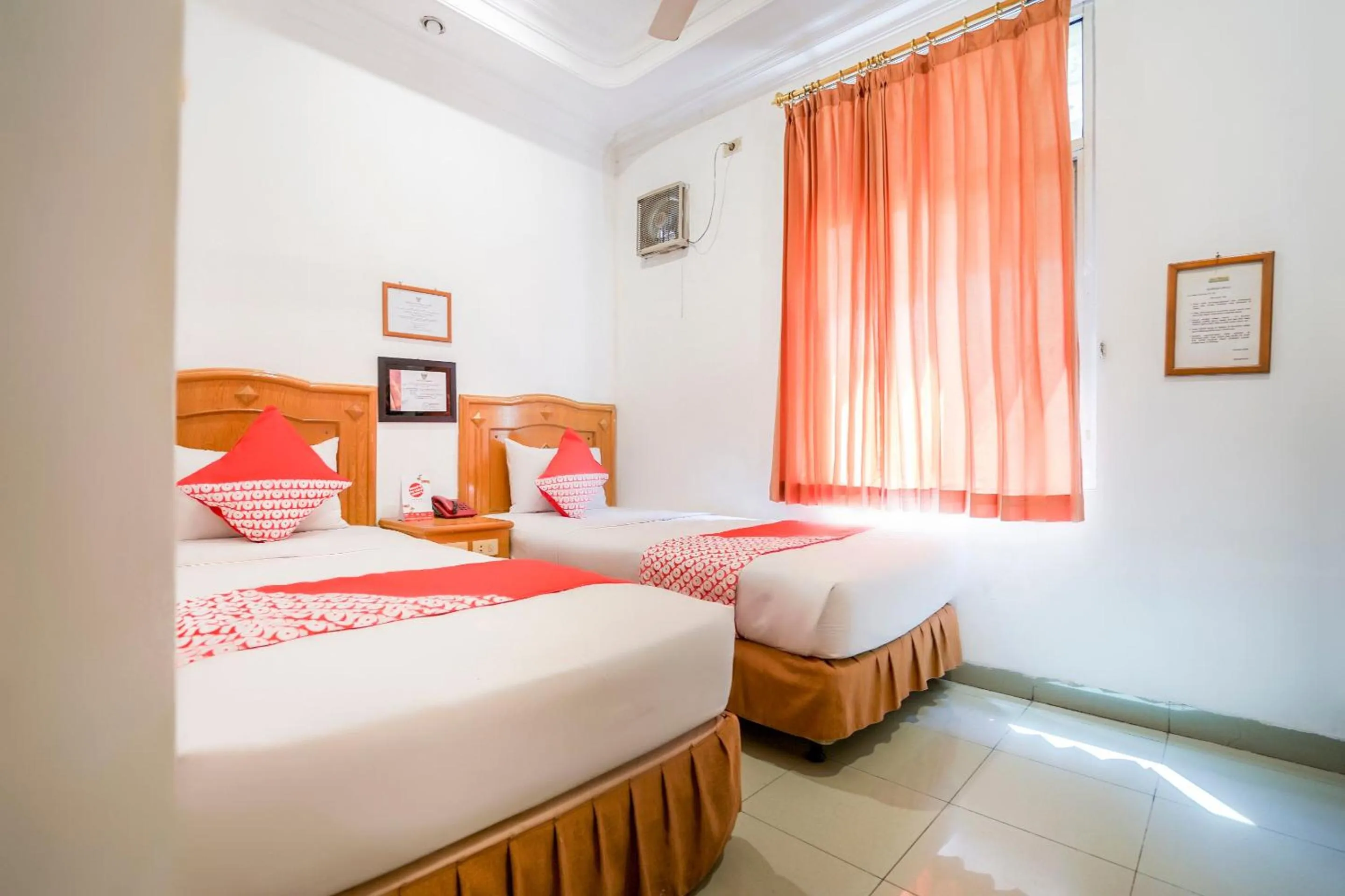 Bedroom in SUPER OYO 1173 Hotel Shofa Marwah
