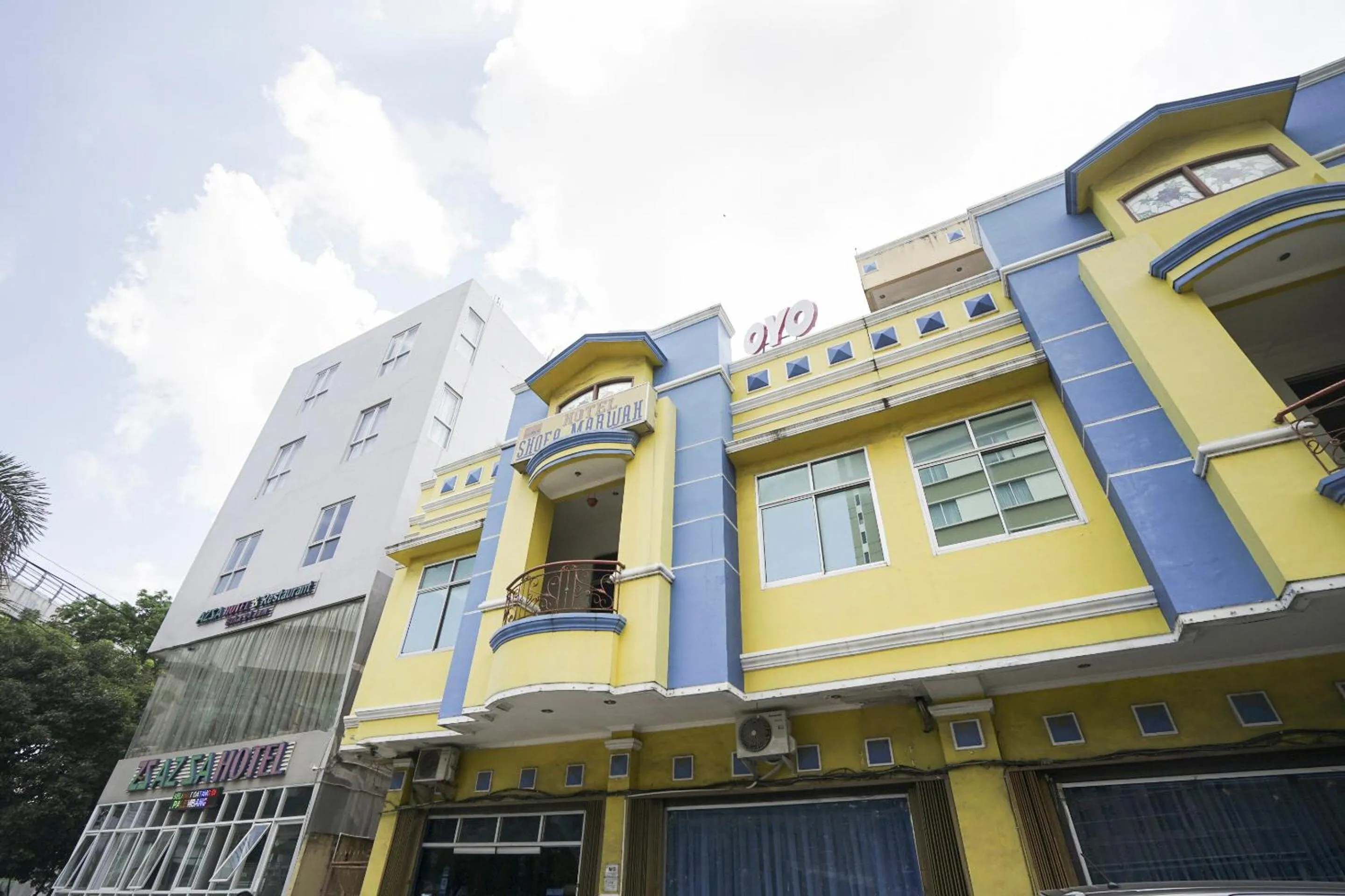 Facade/entrance in SUPER OYO 1173 Hotel Shofa Marwah