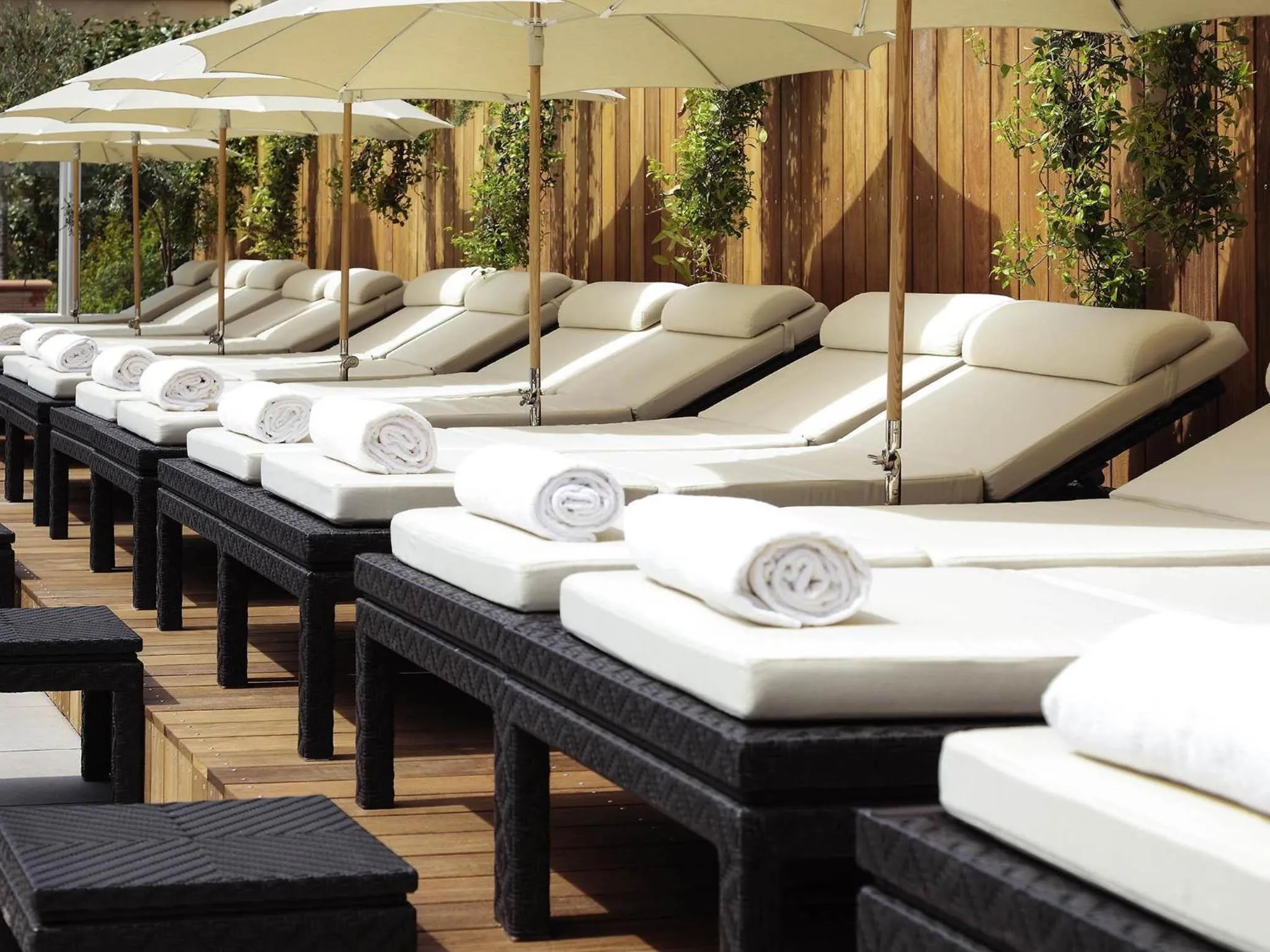 Pool view in Grand Hôtel Roi René Aix - MGallery Collection