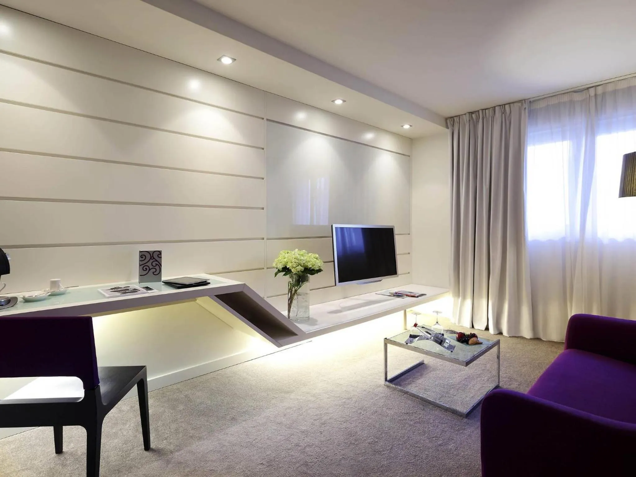 Bedroom in Grand Hôtel Roi René Aix - MGallery Collection