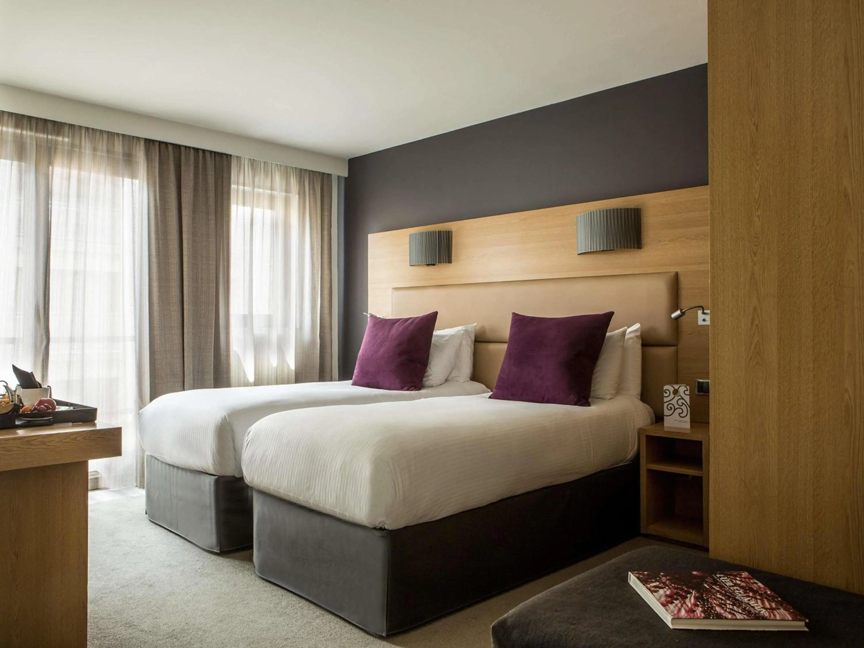 Bedroom, Bed in Grand Hôtel Roi René Aix - MGallery Collection