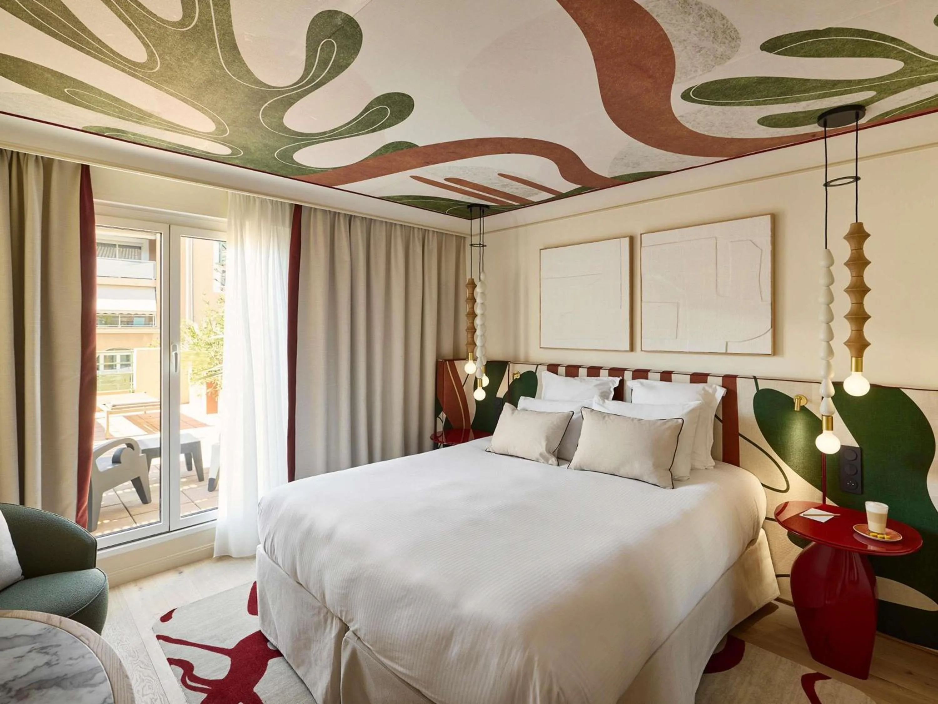 Bedroom, Bed in Grand Hôtel Roi René Aix - MGallery Collection