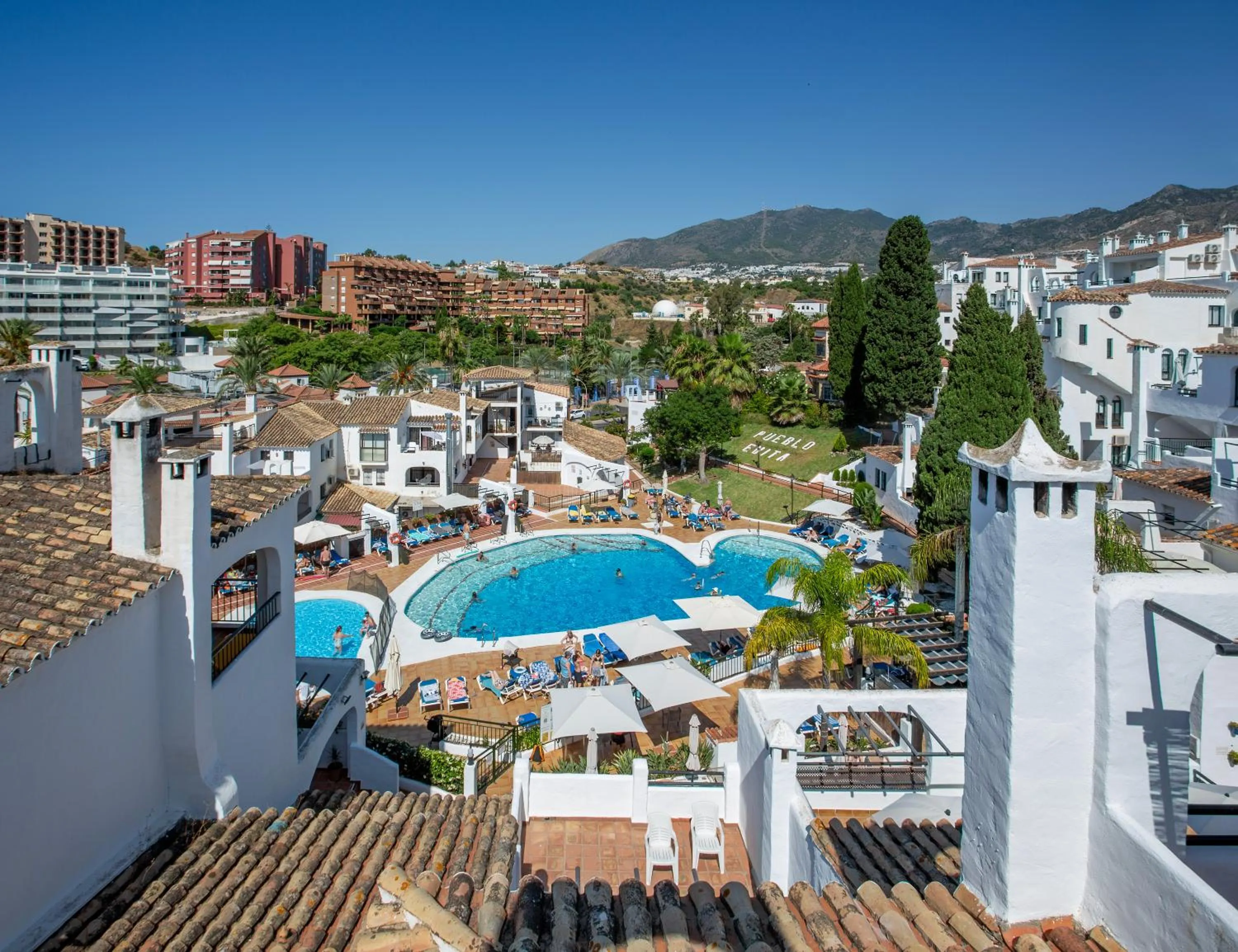 Property building in Pueblo Evita