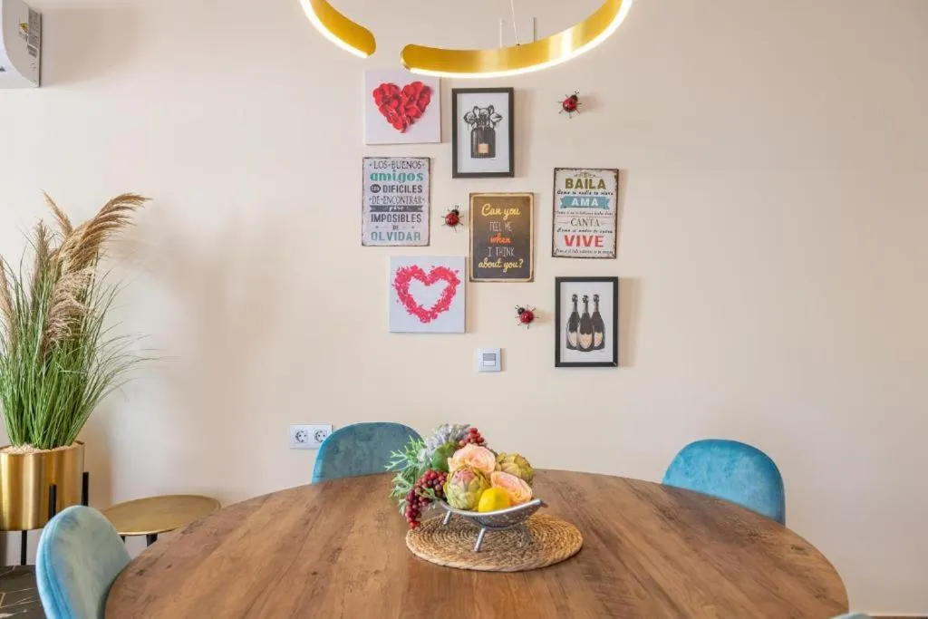 Dining area in Pueblo Evita