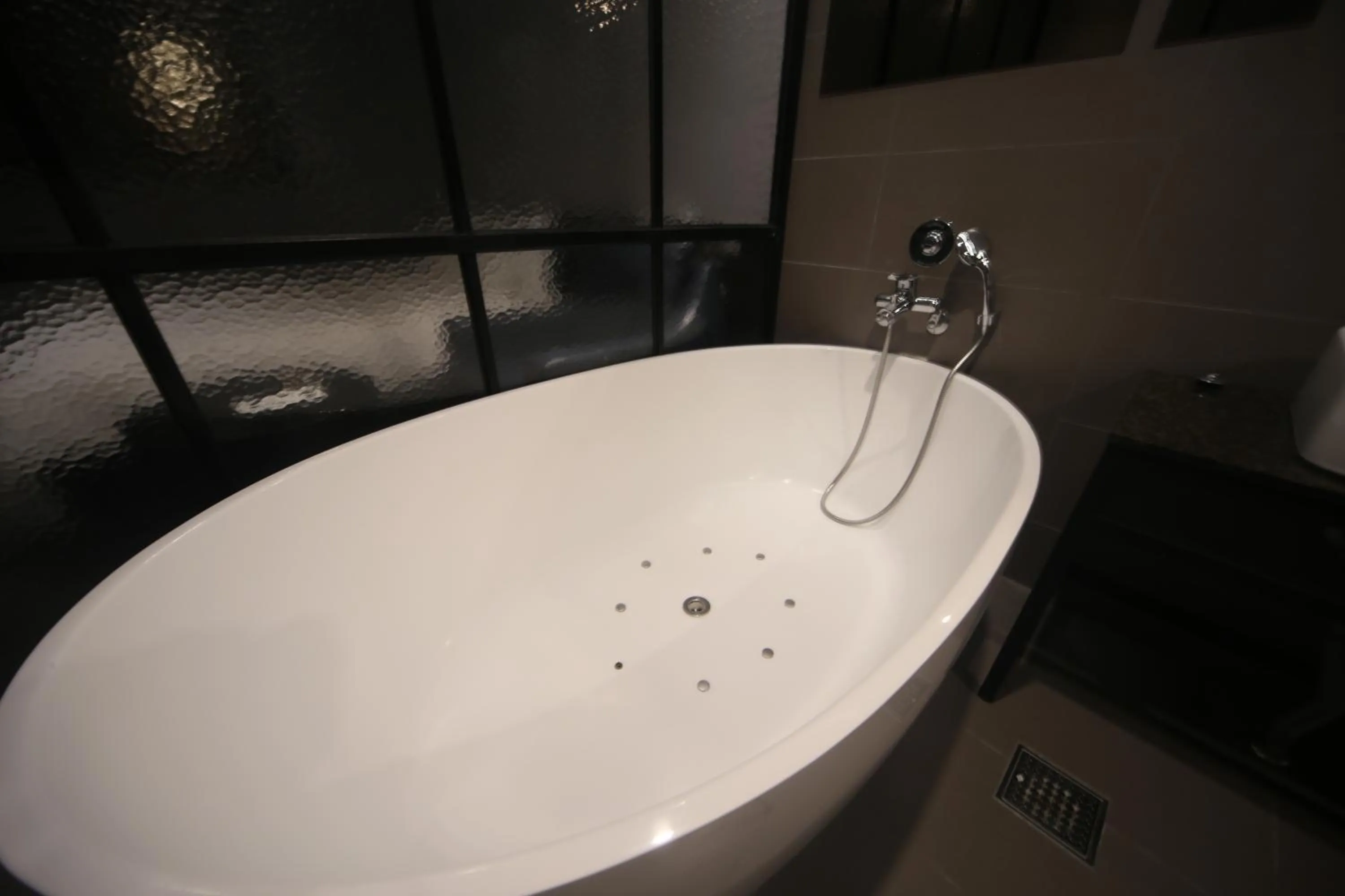 Bath in Beomil Brown Dot Hotel