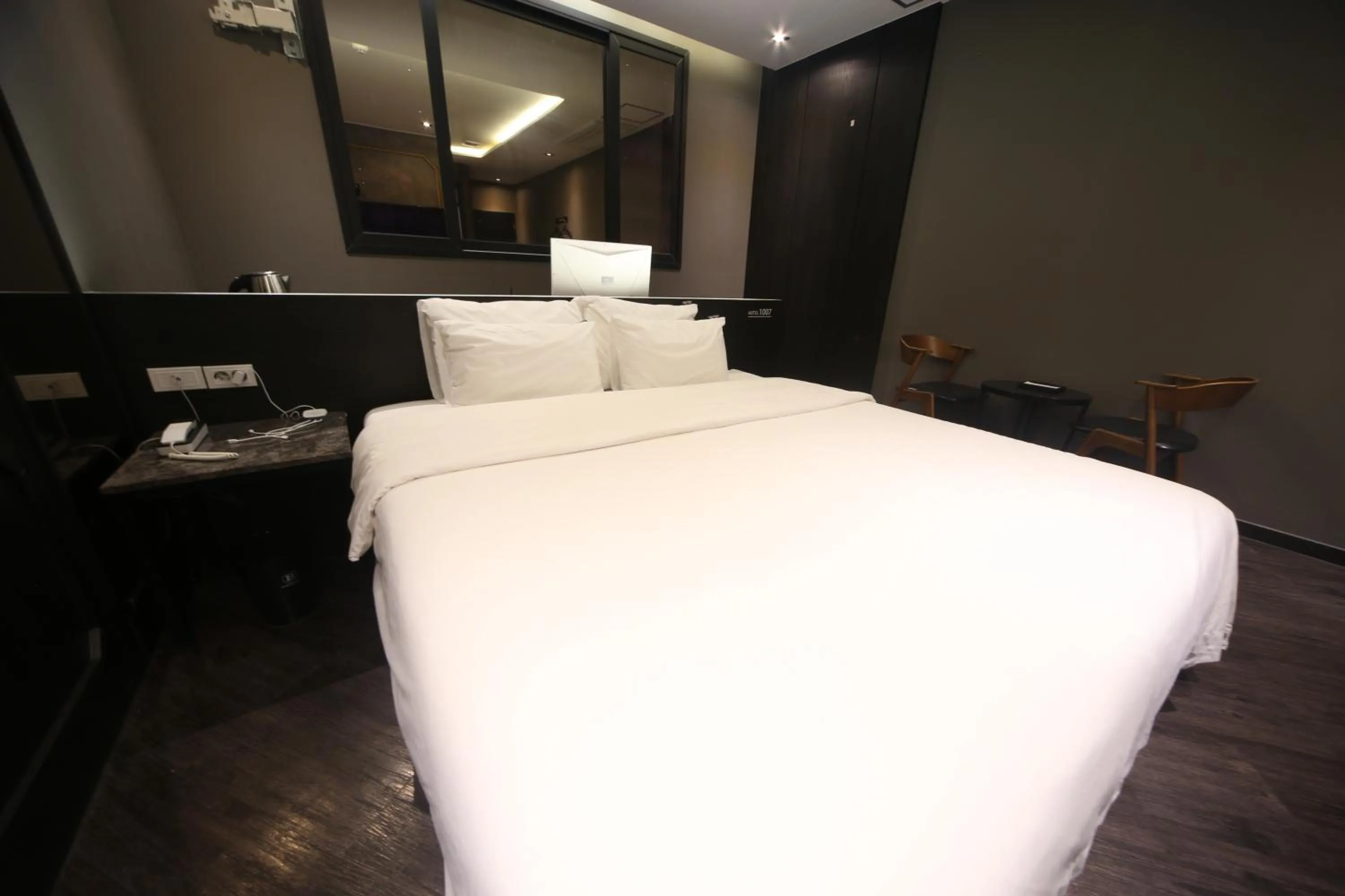 Bed in Beomil Brown Dot Hotel