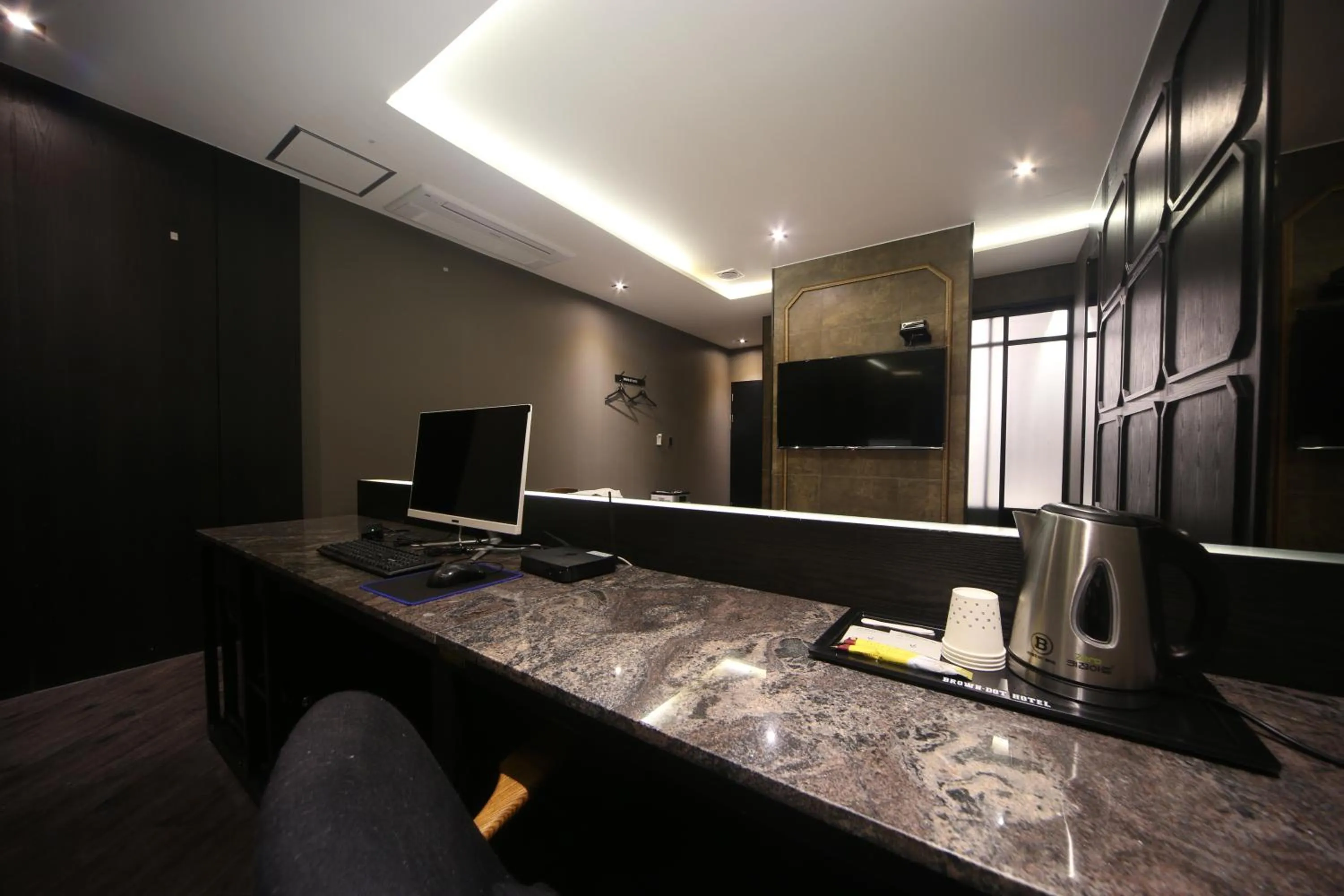 TV and multimedia in Beomil Brown Dot Hotel