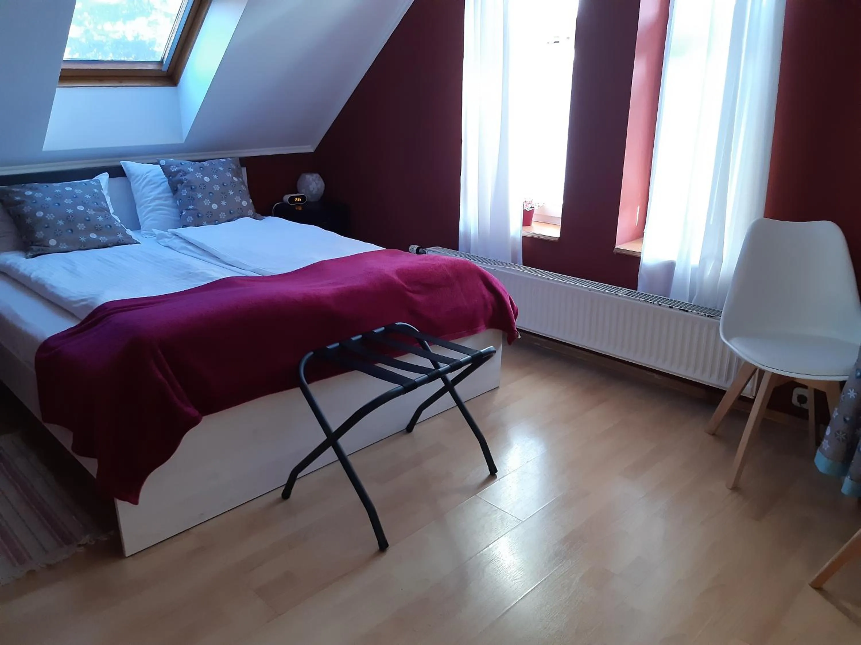 Triple Room - single occupancy in Szalay Villa