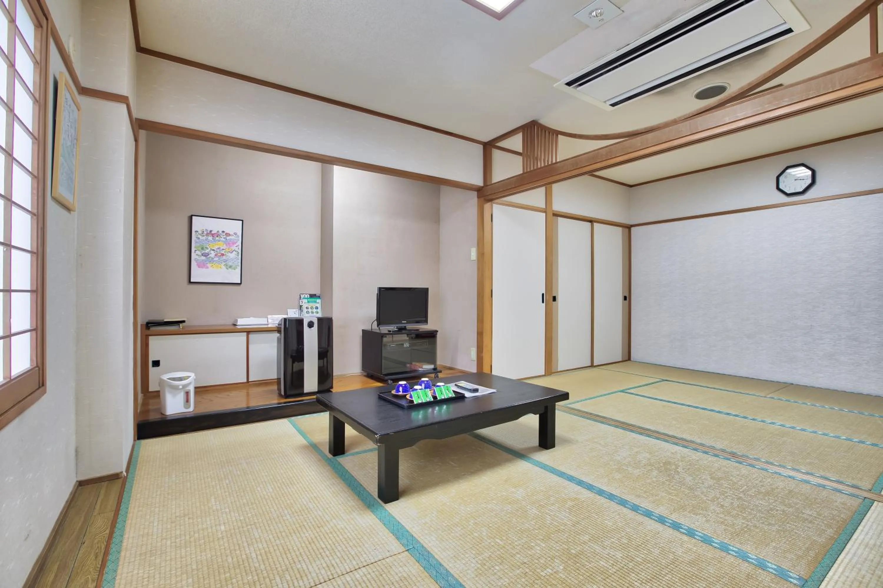 Photo of the whole room in Okinawa Hotel