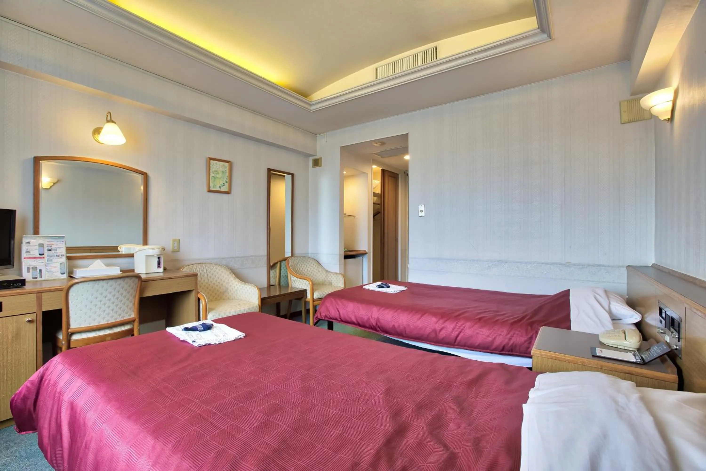 Photo of the whole room, Bed in Okinawa Hotel