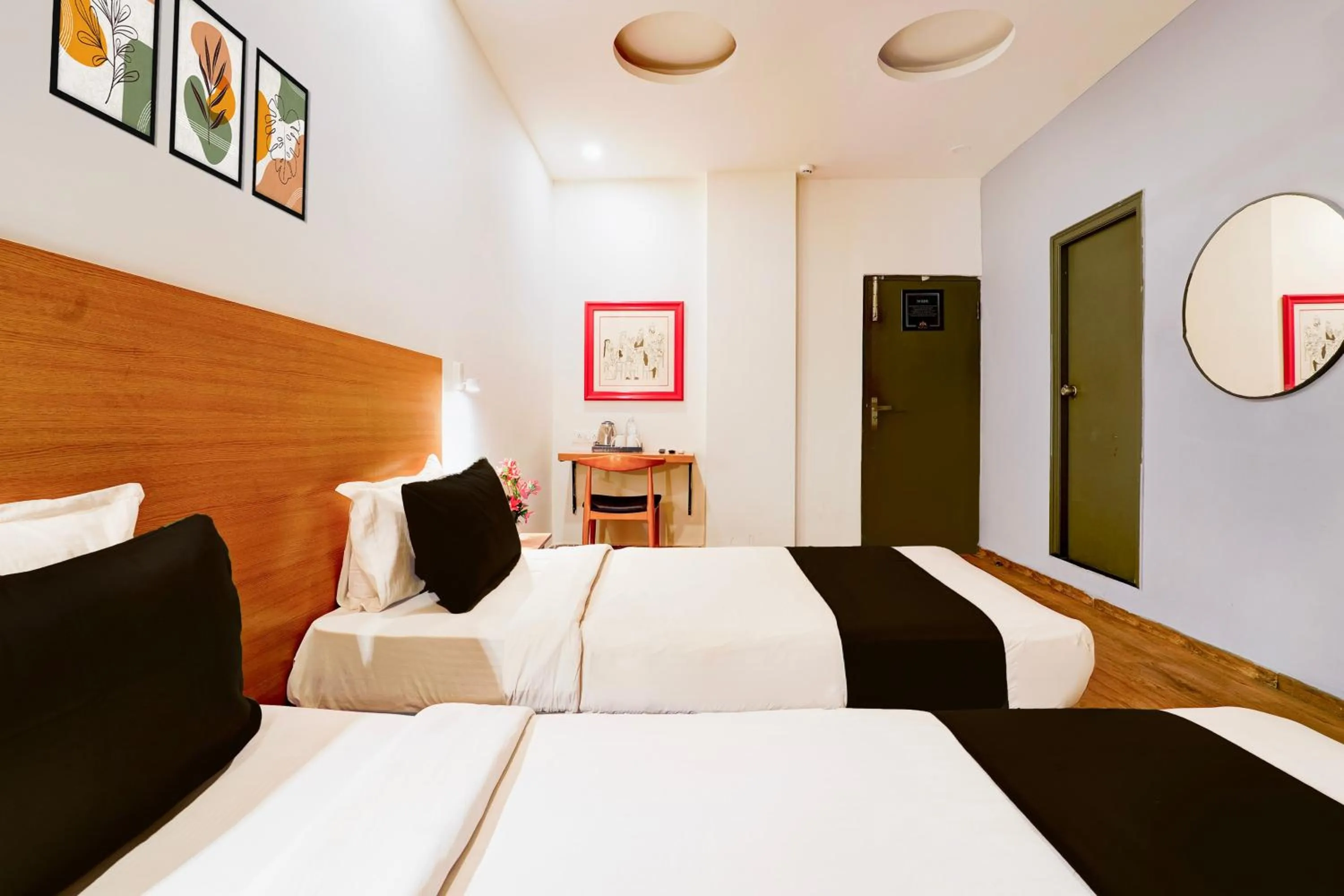 Bedroom in Super Townhouse Jayanagar