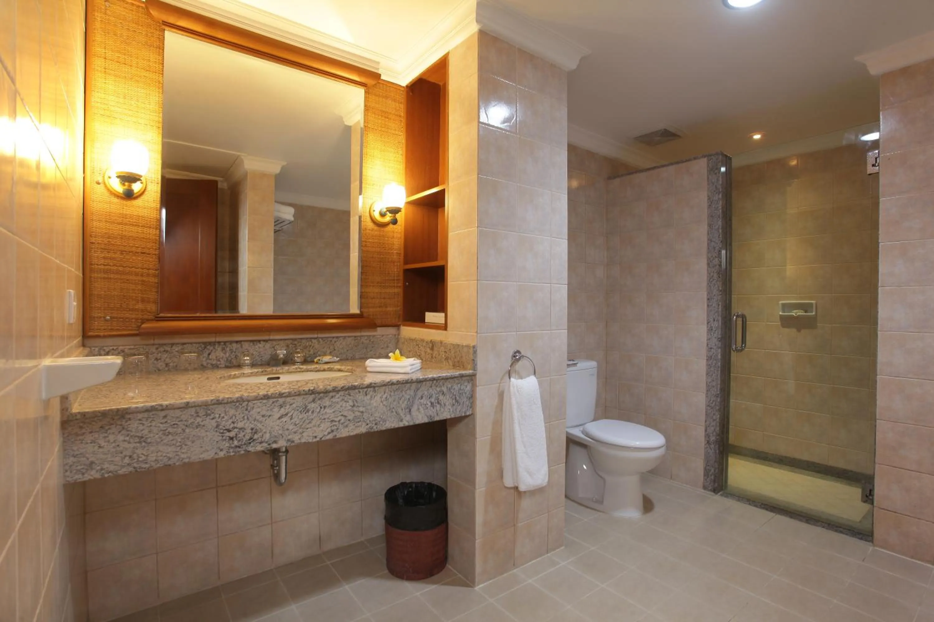 Bathroom in Peninsula Beach Resort