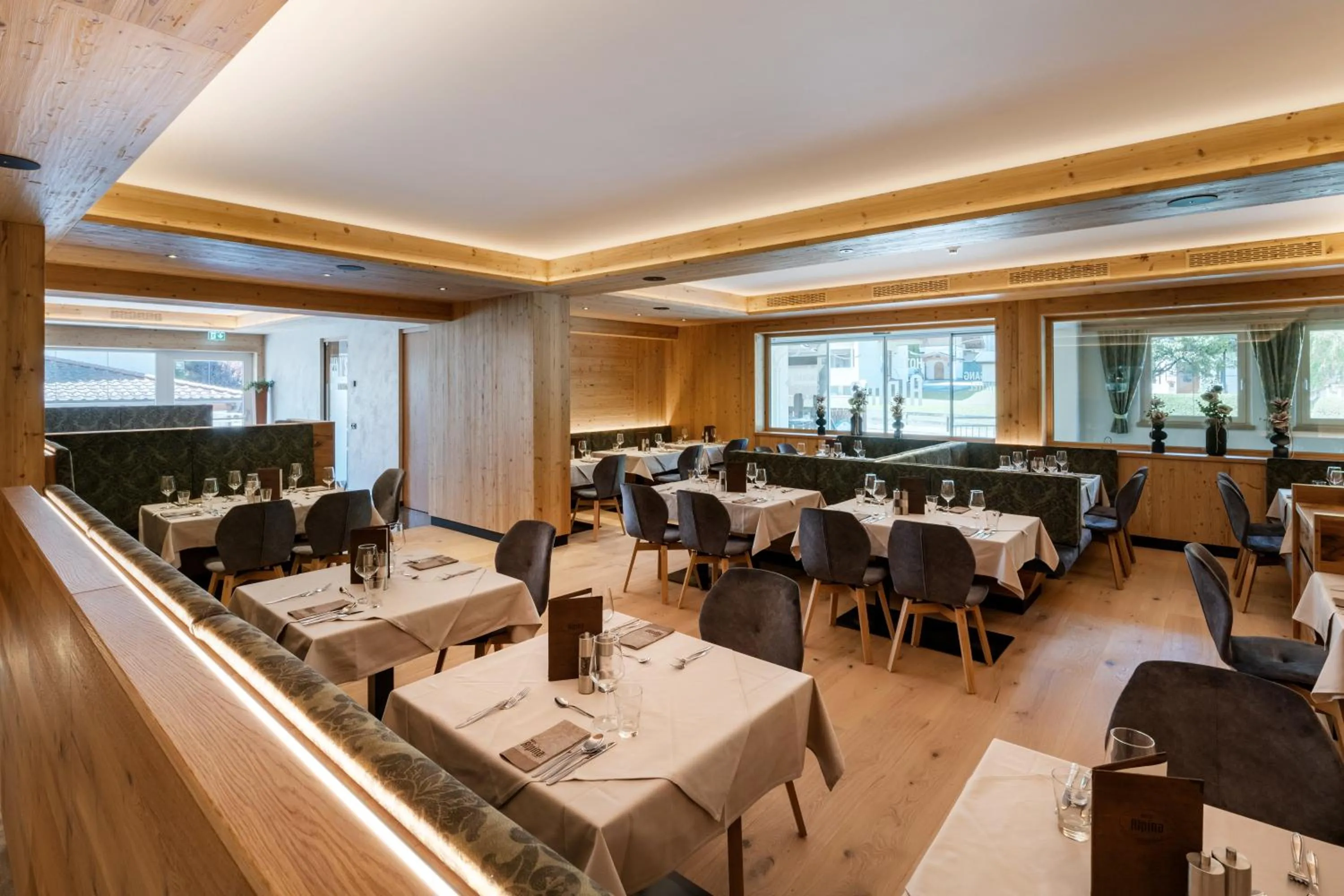 Restaurant/places to eat in Hotel Alpina
