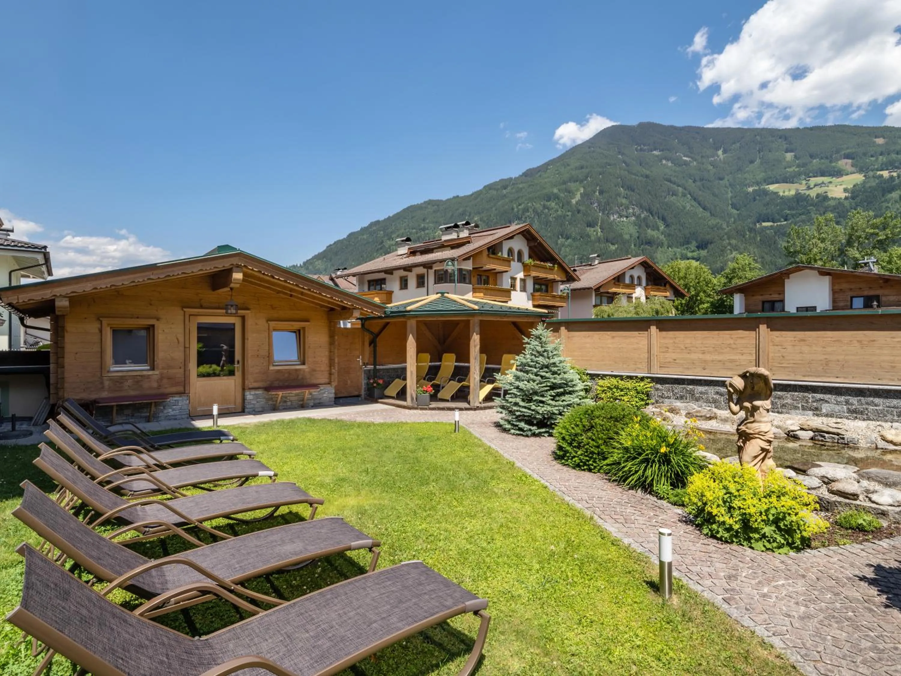 Garden in Hotel Alpina