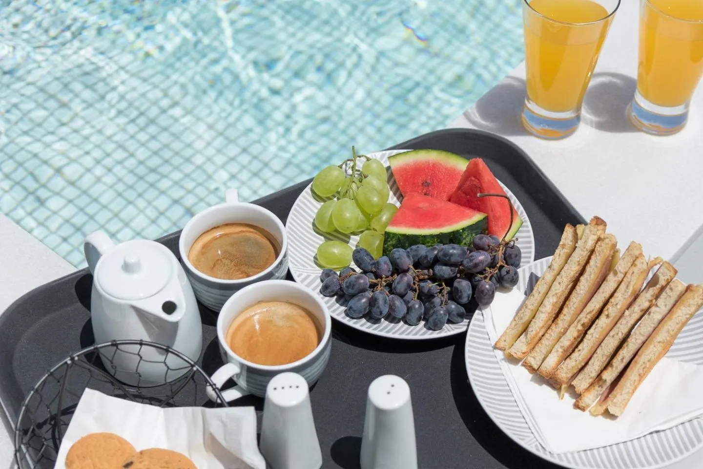 Breakfast in Karat Suites