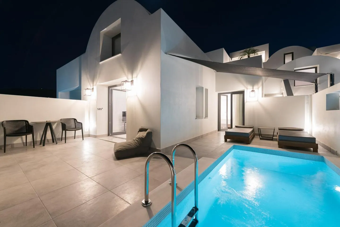 Patio in Karat Suites