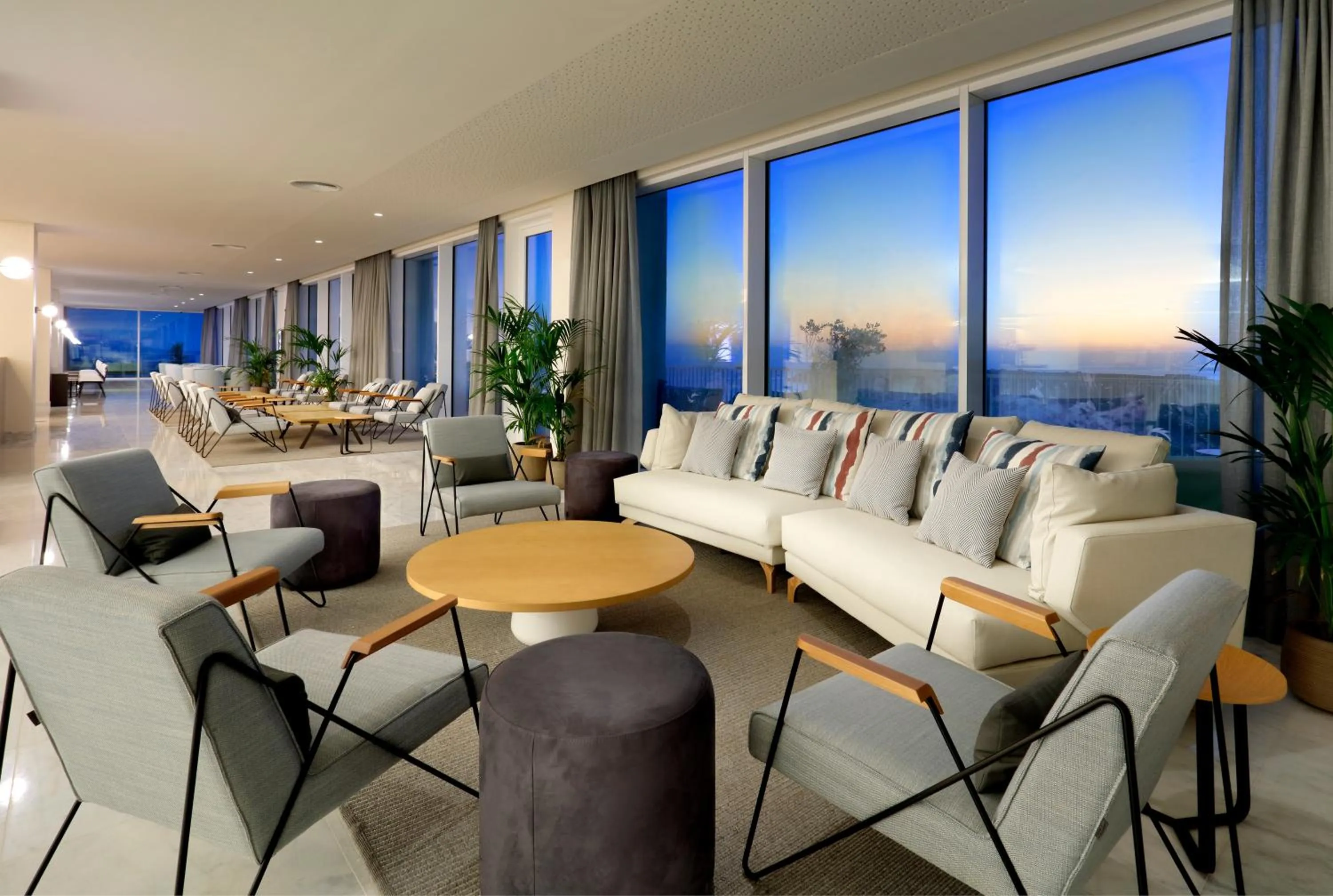 Lounge or bar in Palladium Hotel Menorca