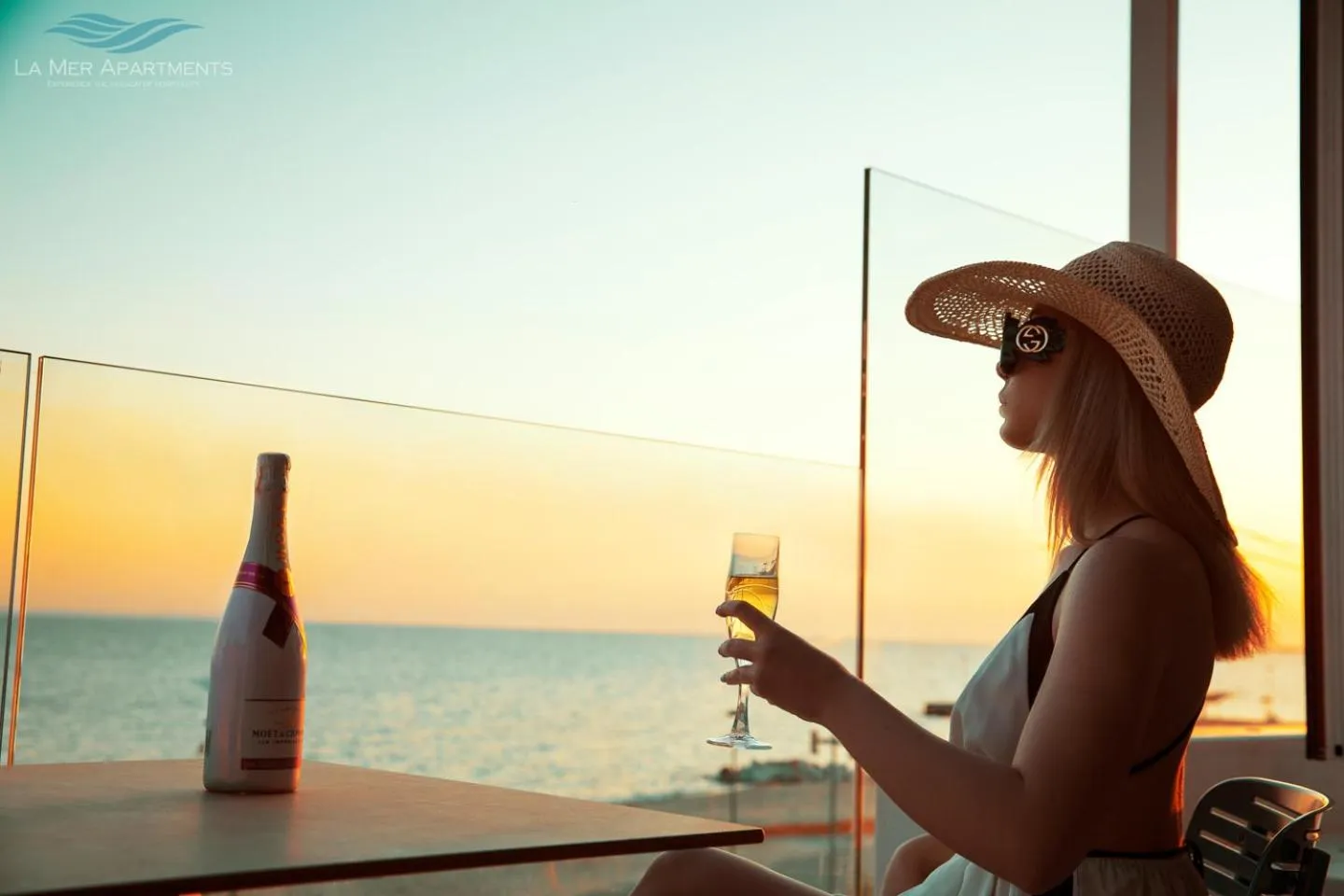 Day in La Mer Apartments