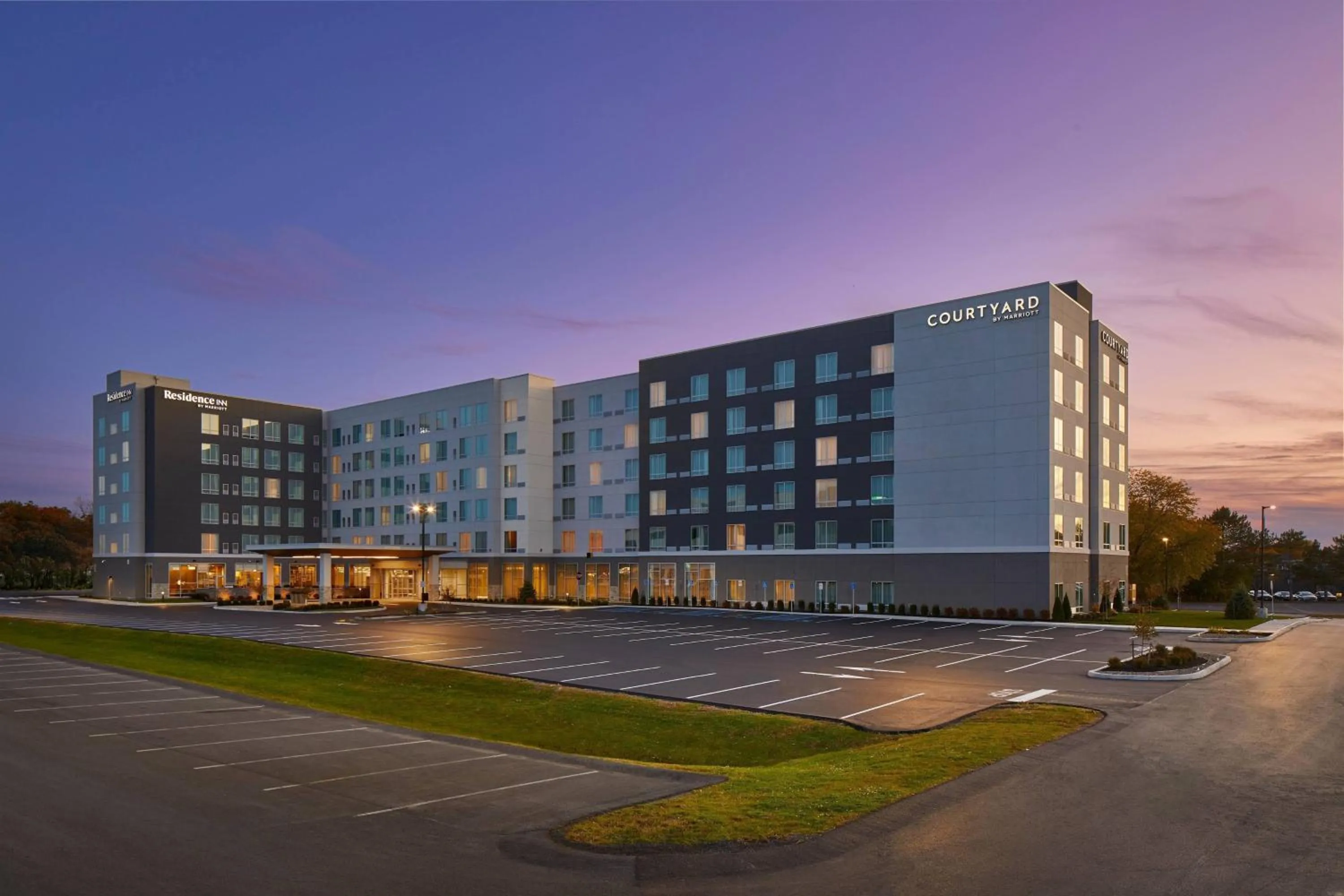 Property building in Courtyard by Marriott Albany Airport