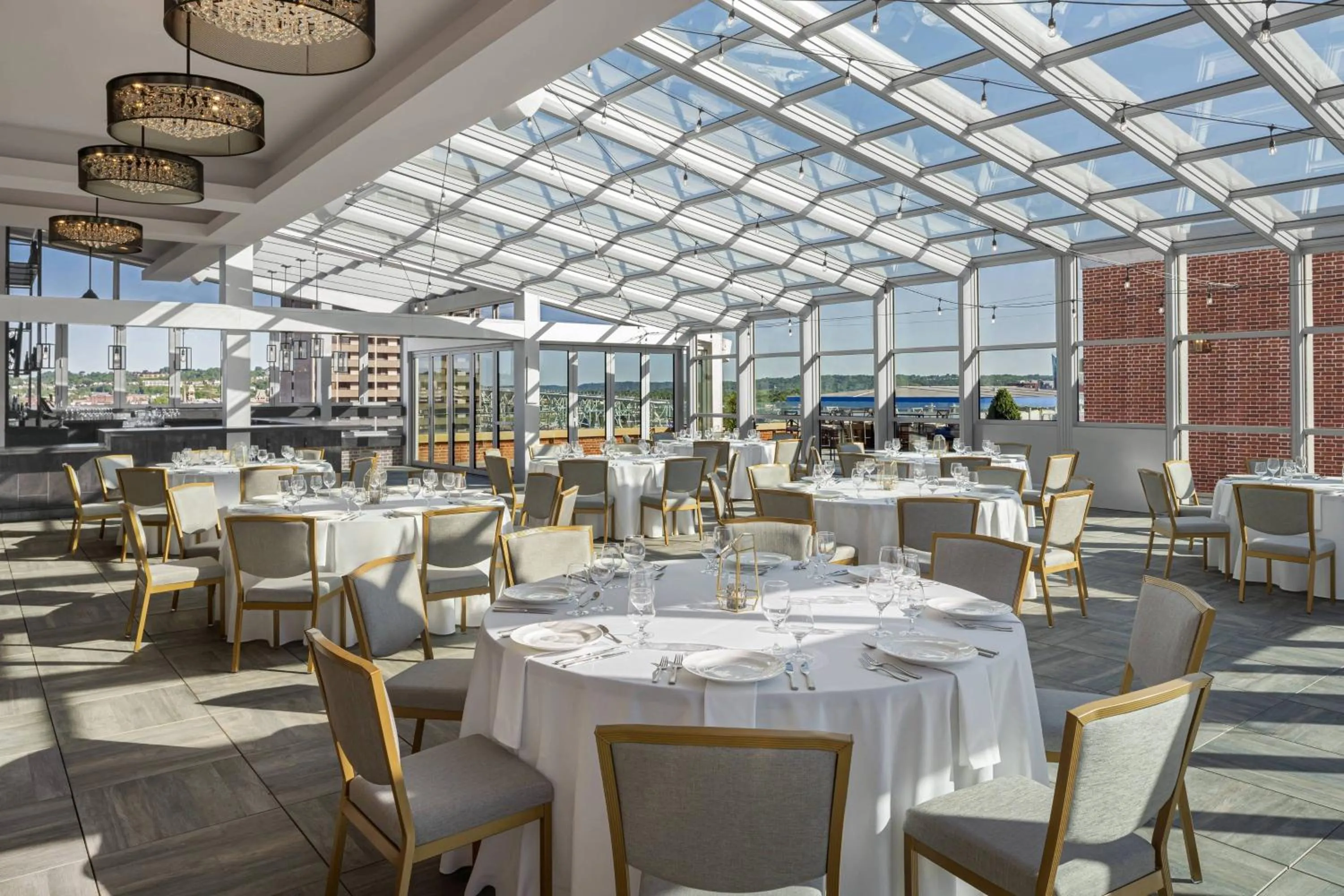 Meeting/conference room in The Lytle Park Hotel, Autograph Collection